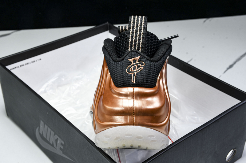 Nike Air Foamposite One “Metallic Copper” FZ9902-001