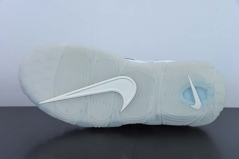 NK Air More Uptempo 917593-100