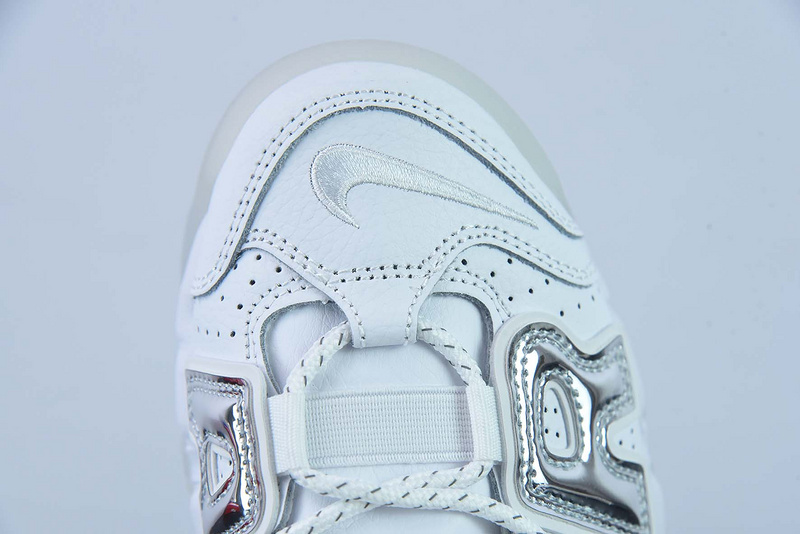 NK Air More Uptempo 917593-100