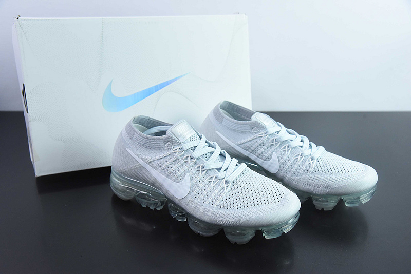 NK Air VaporMax Flyknit  849558-100