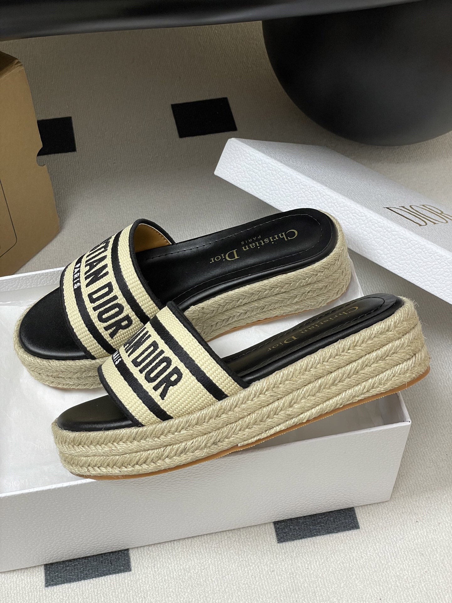 D*or Dway 2025SS Slides-4.5CM(EU35-43)