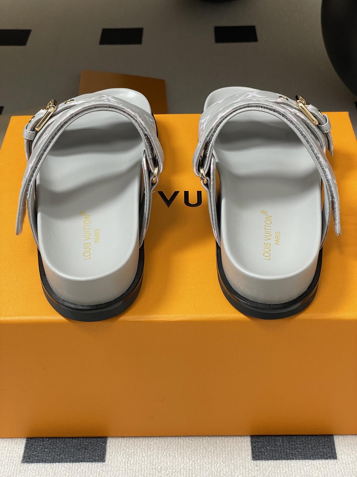Louis Vuitton Slides(EU35-41)