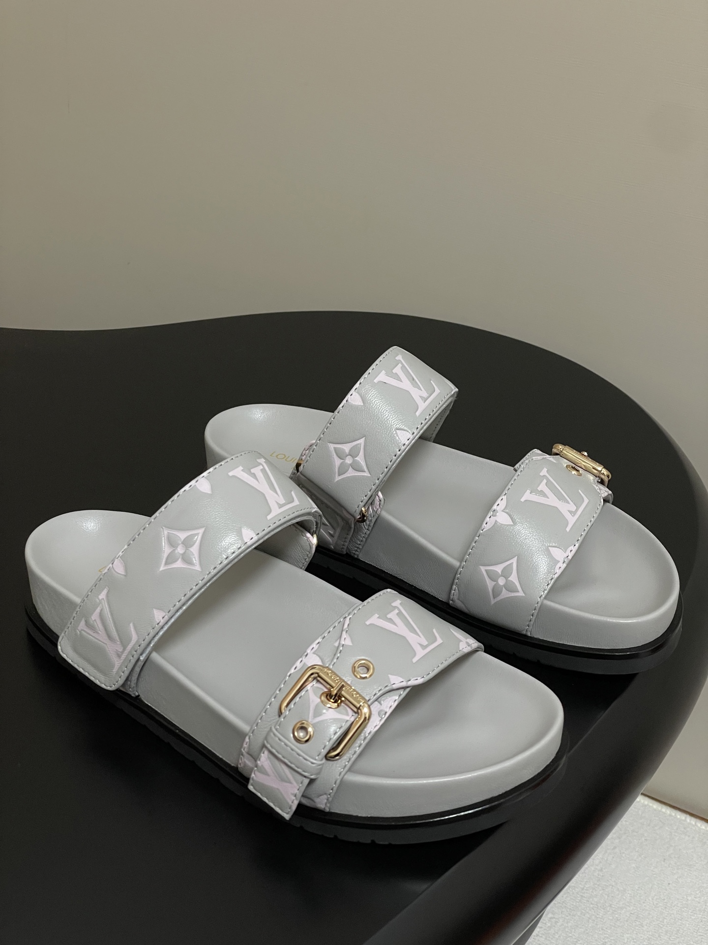 Louis Vuitton Slides(EU35-41)