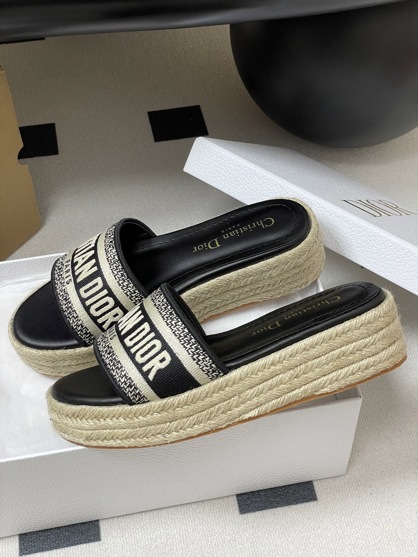 D*or Dway 2025SS Slides-4.5CM(EU35-43)