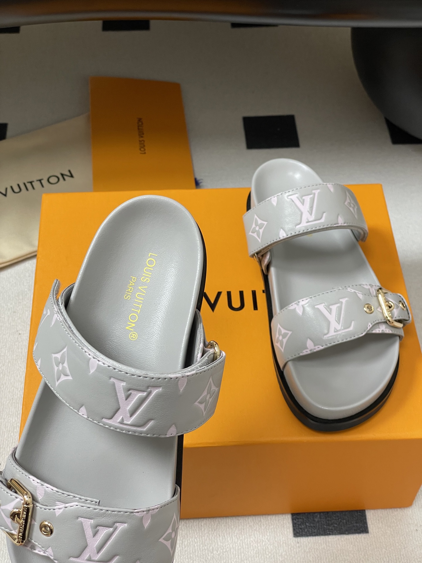 Louis Vuitton Slides(EU35-41)