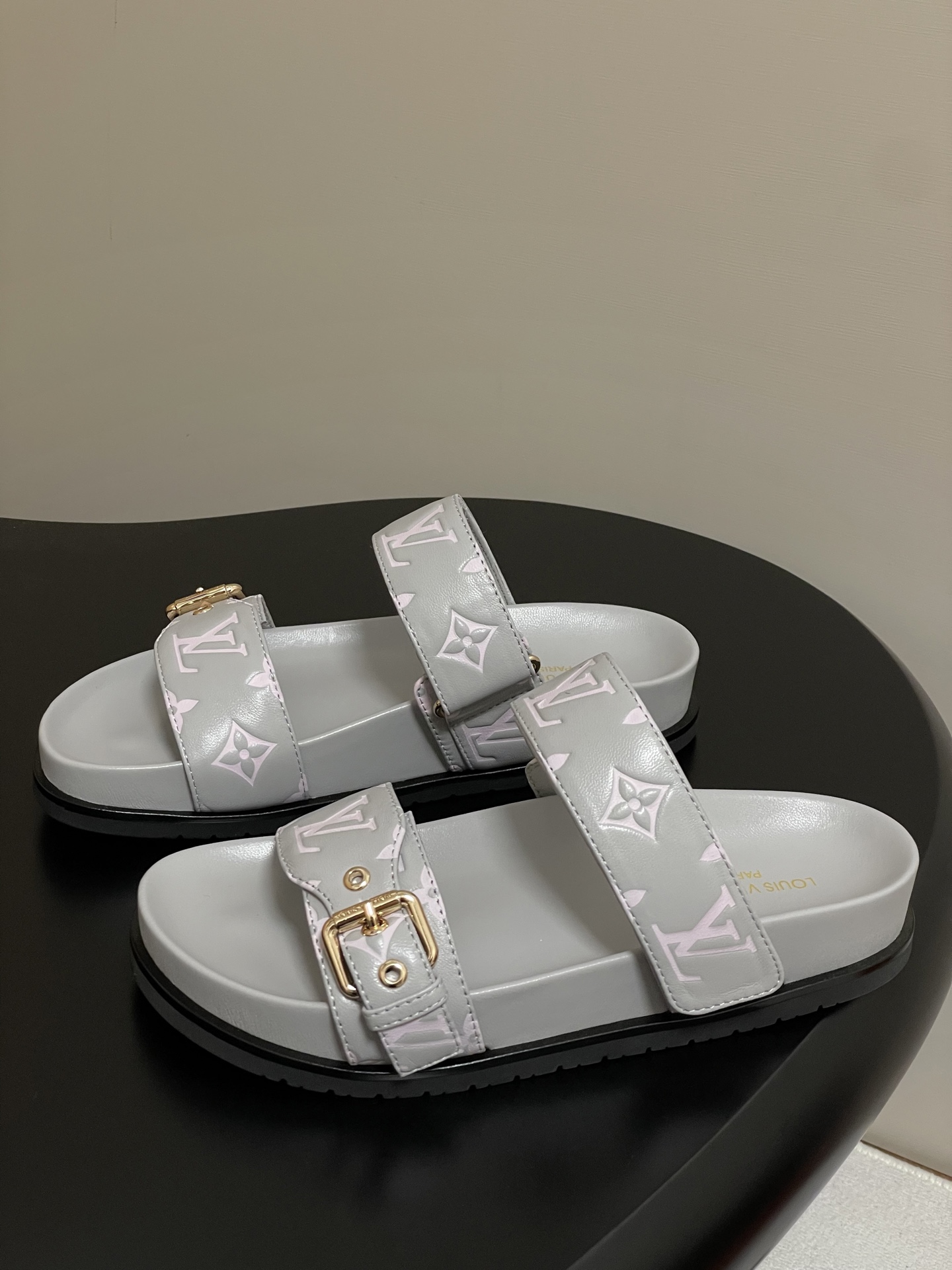 Louis Vuitton Slides(EU35-41)