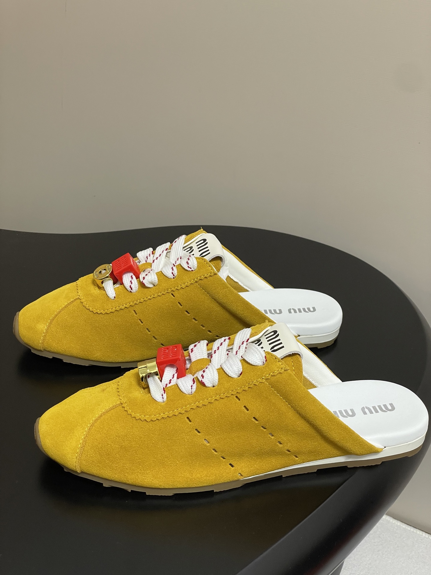 Miumiu Sneaker(EU35-41)
