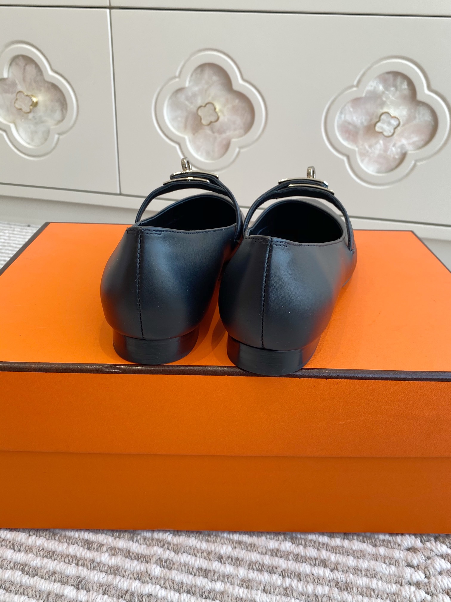 Hermes Kiari Kelly Flats (EU35-41)