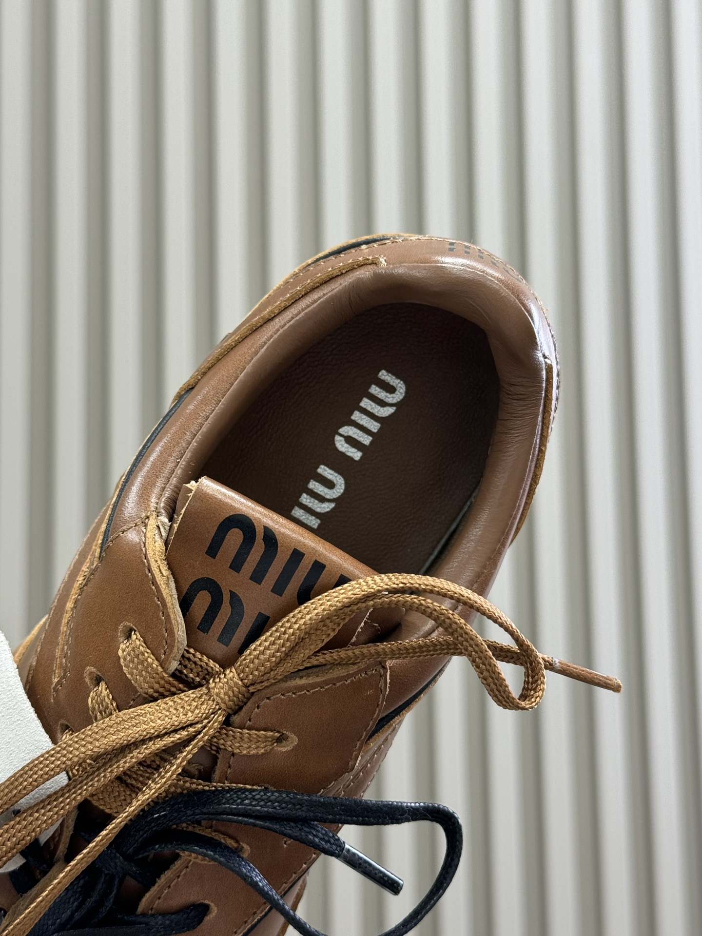 Miumiu Sneaker(EU35-41)
