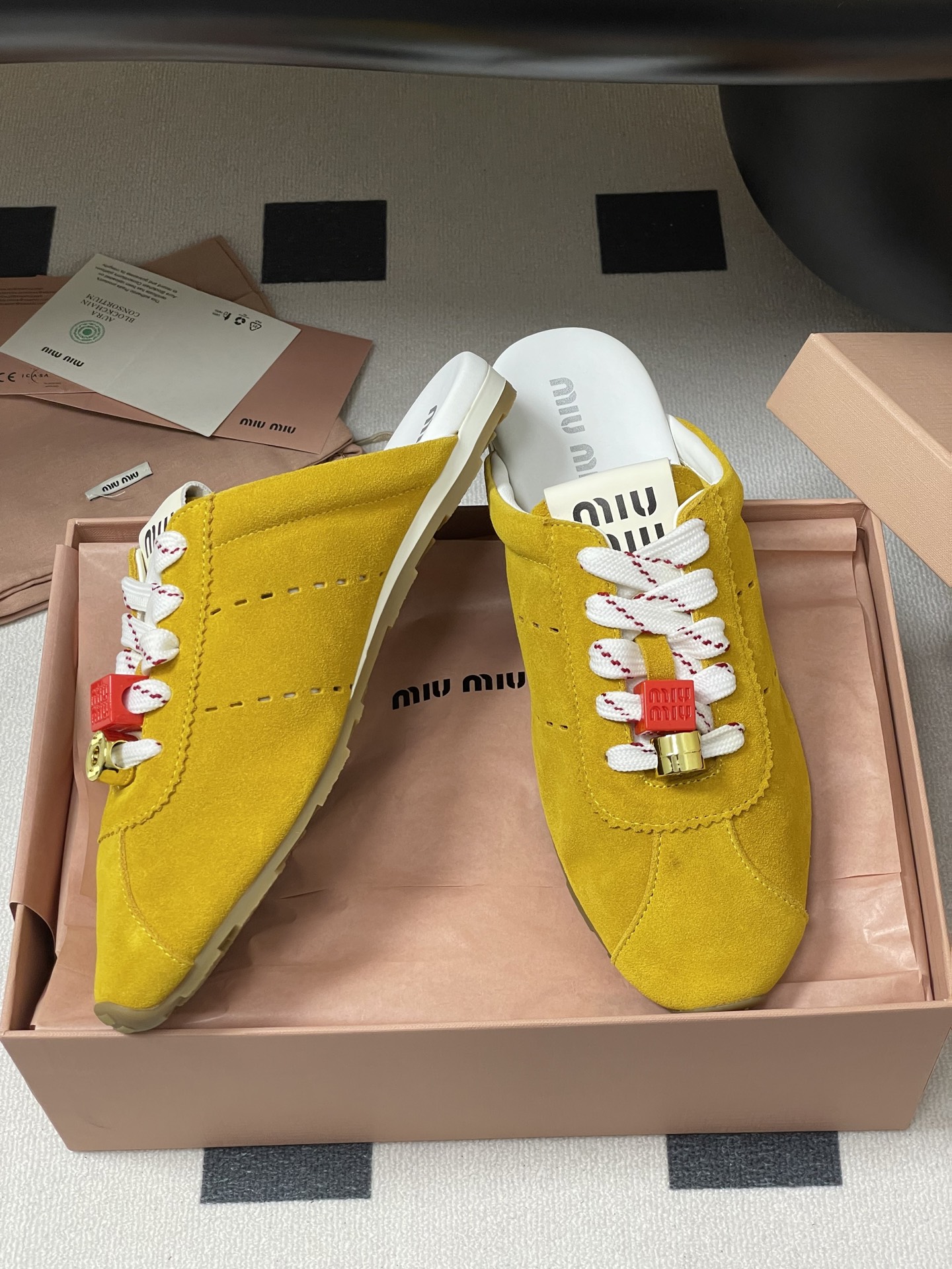 Miumiu Sneaker(EU35-41)