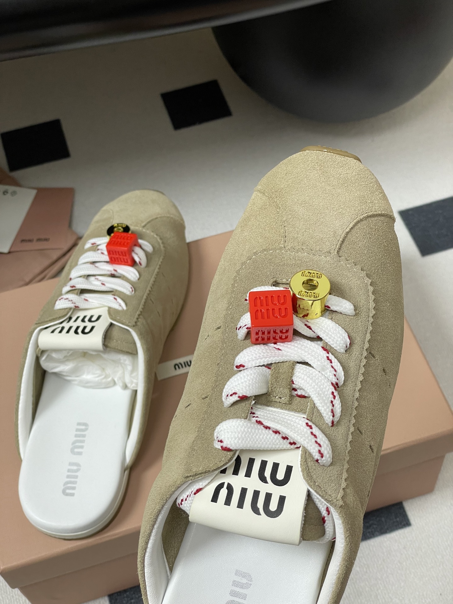 Miumiu Sneaker(EU35-41)