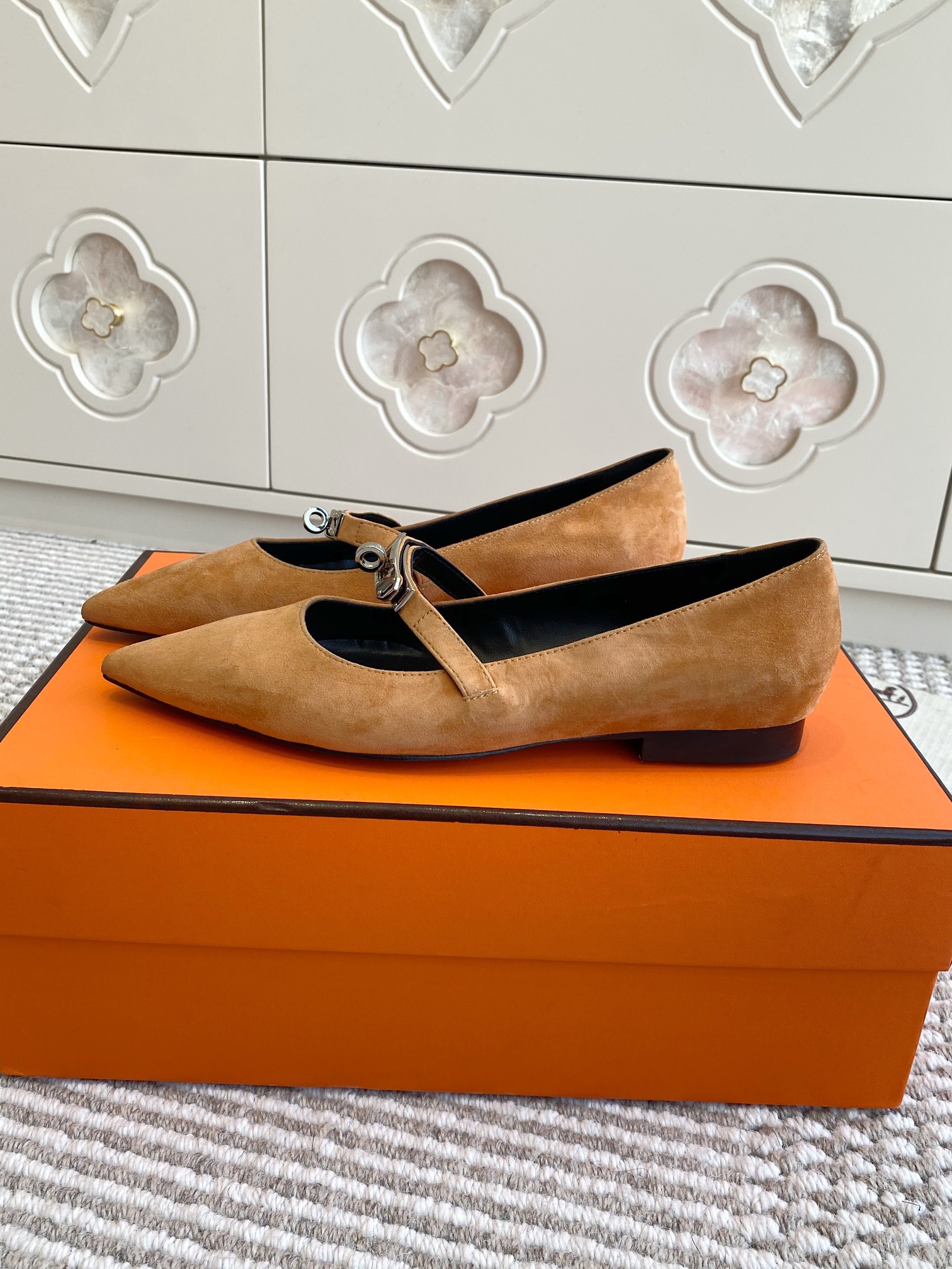 Hermes Kiari Kelly Flats (EU35-41)