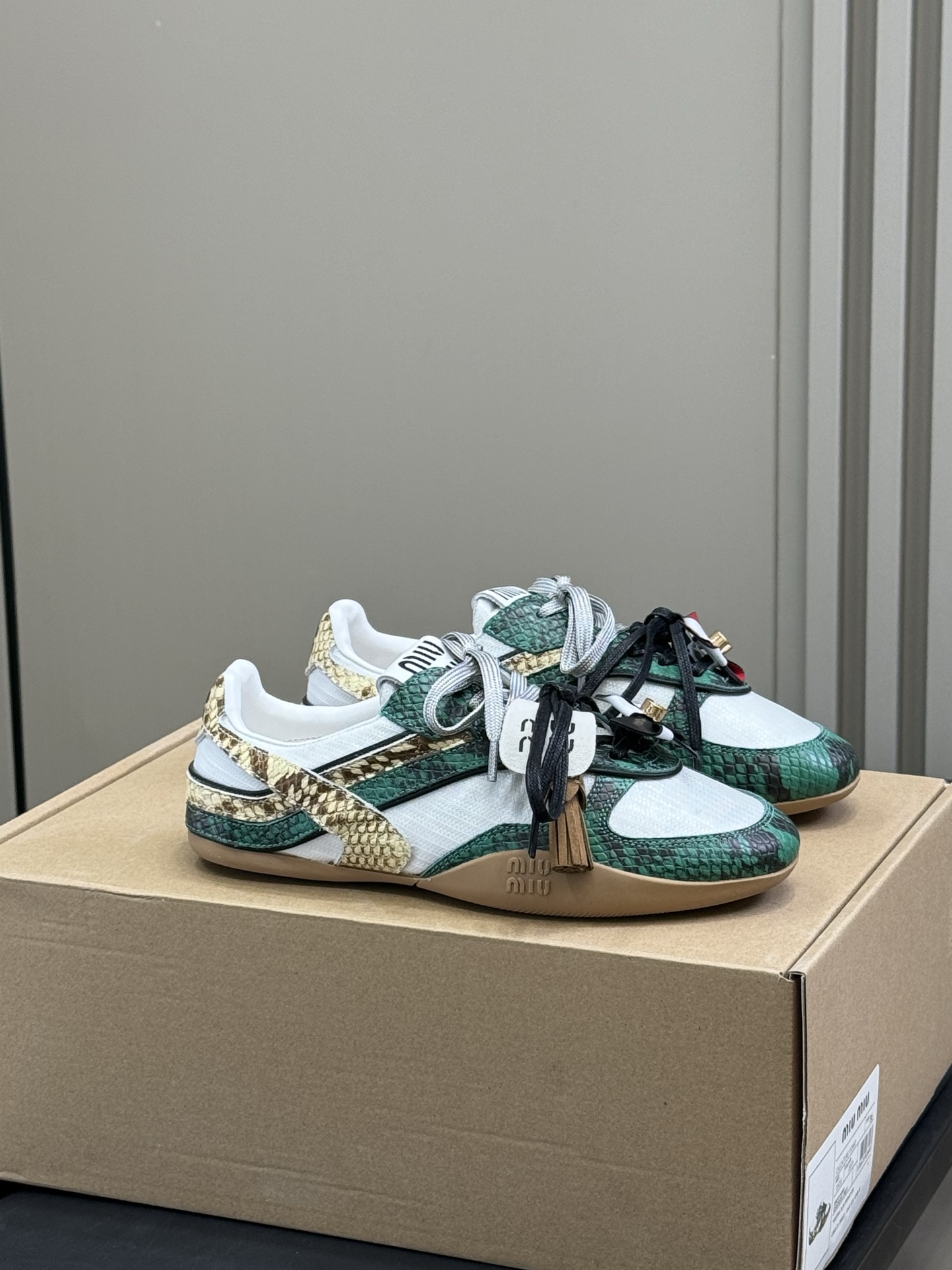 Miumiu Sneaker(EU35-41)