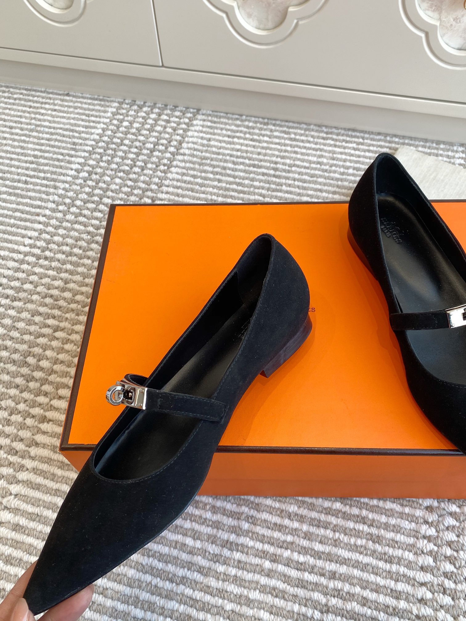 Hermes Kiari Kelly Flats (EU35-41)