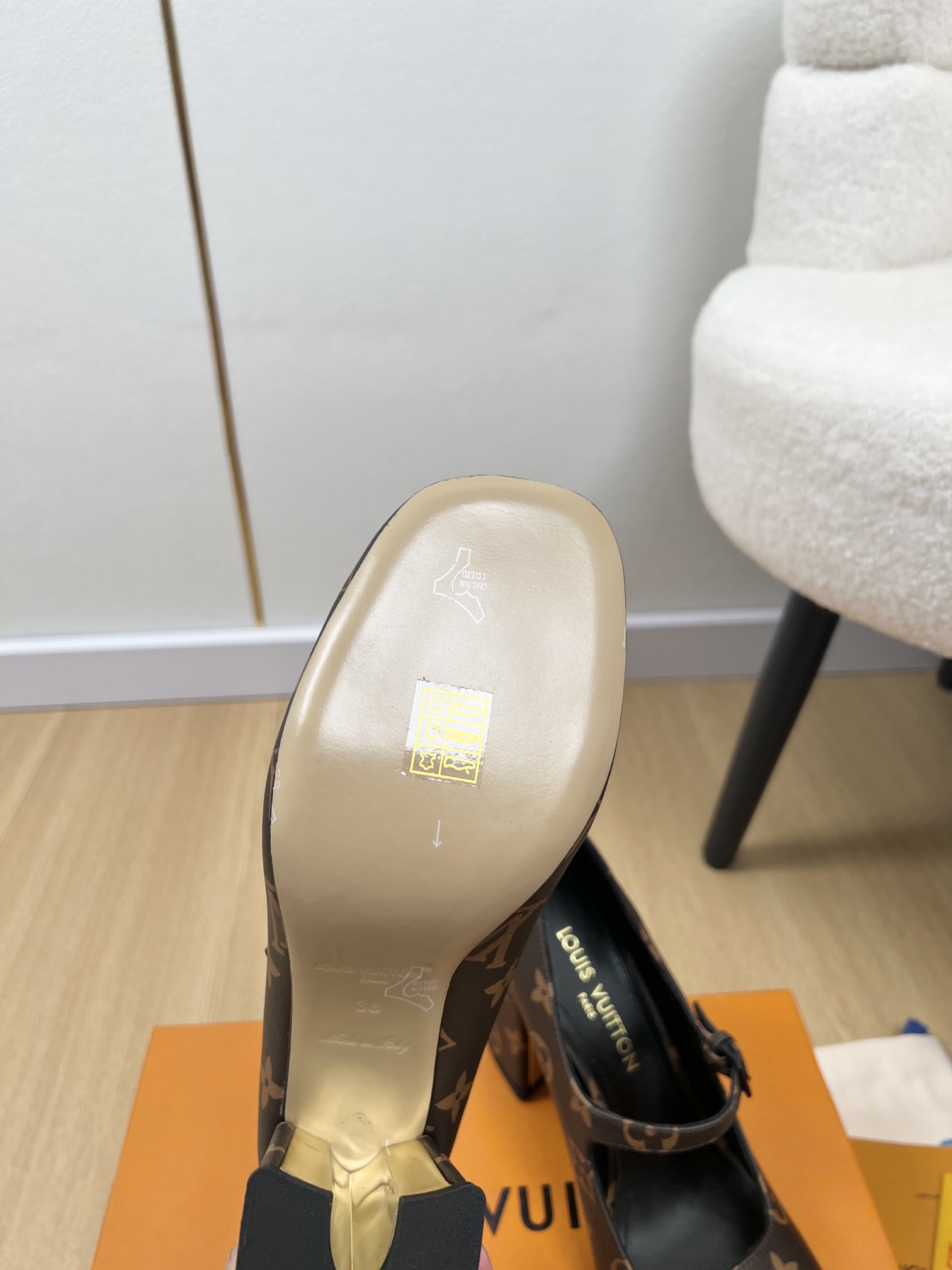 LV 2025SS Heels-9.5CM(EU35-42)
