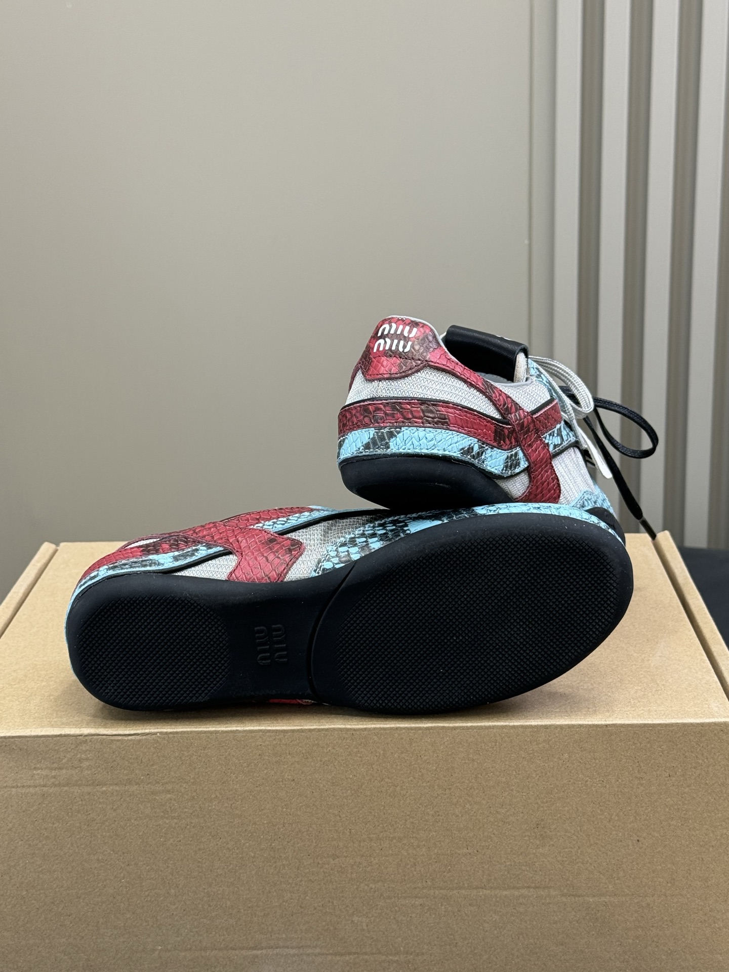 Miumiu Sneaker(EU35-41)