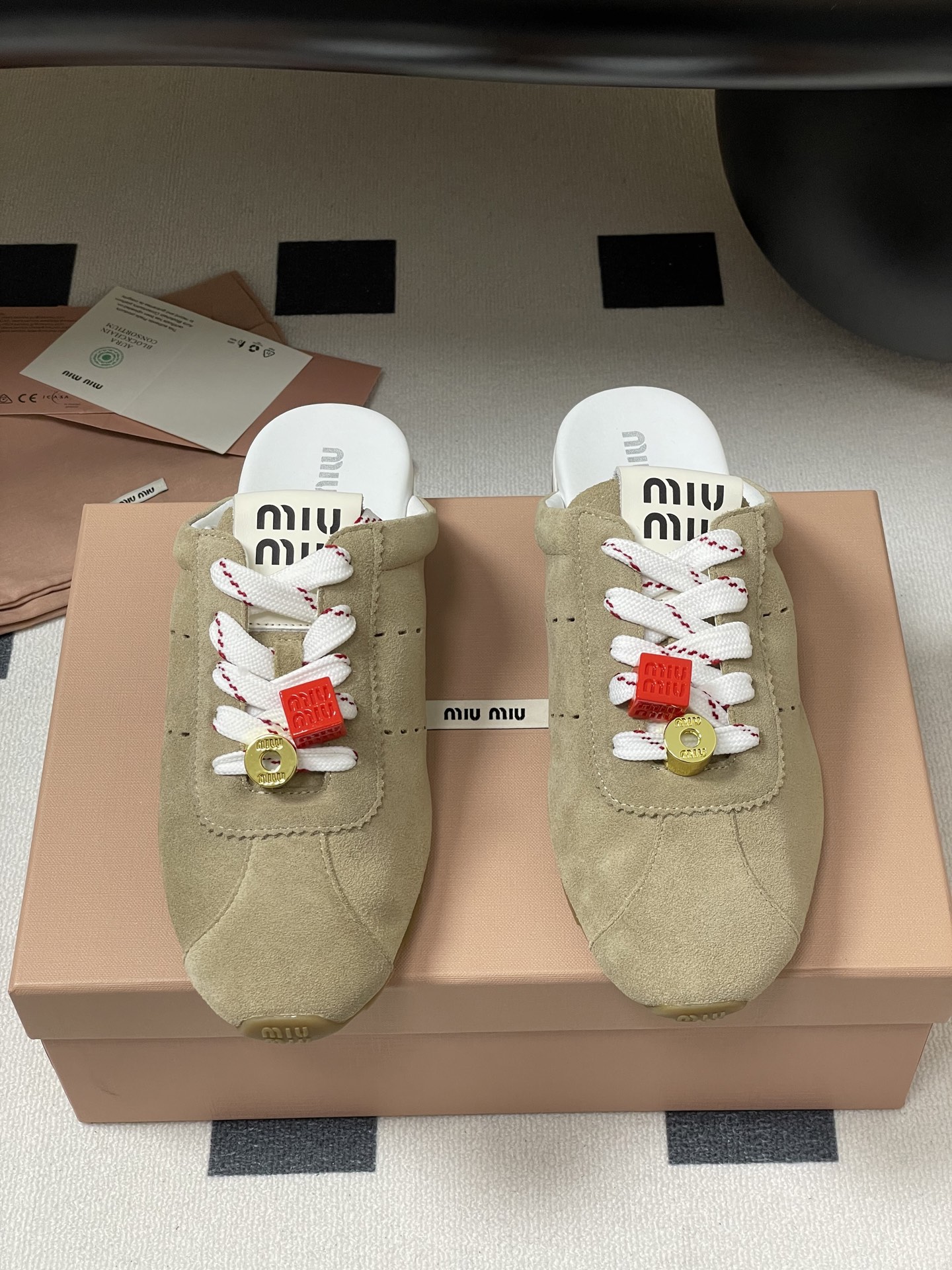 Miumiu Sneaker(EU35-41)