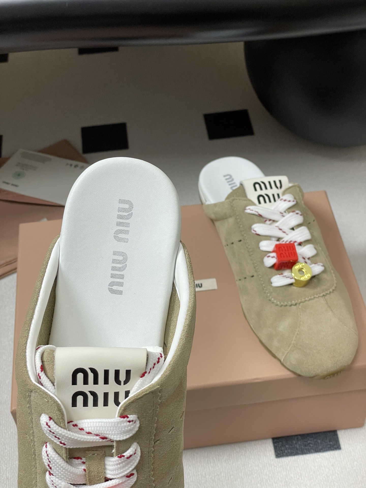 Miumiu Sneaker(EU35-41)