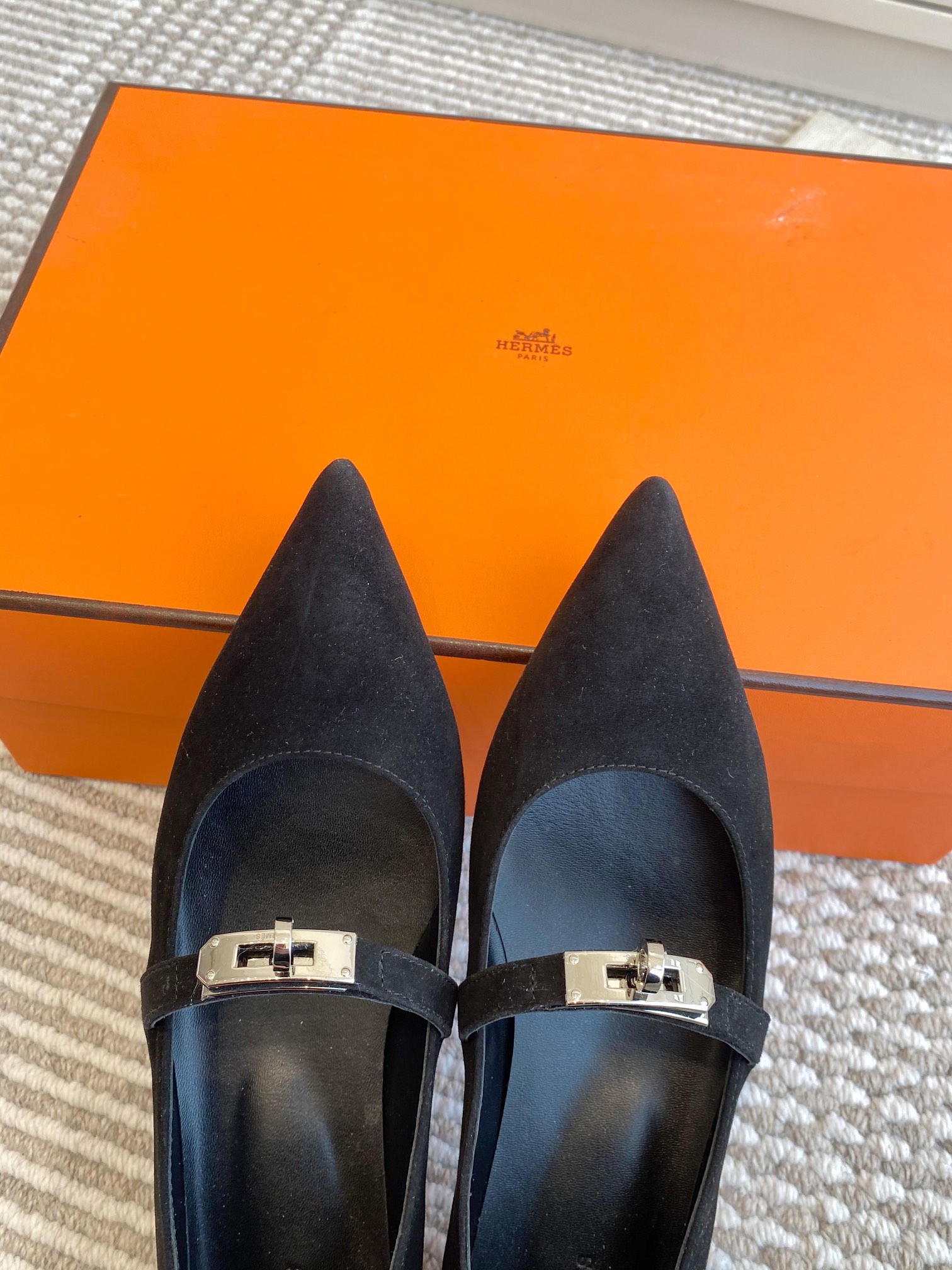 Hermes Kiari Kelly Flats (EU35-41)