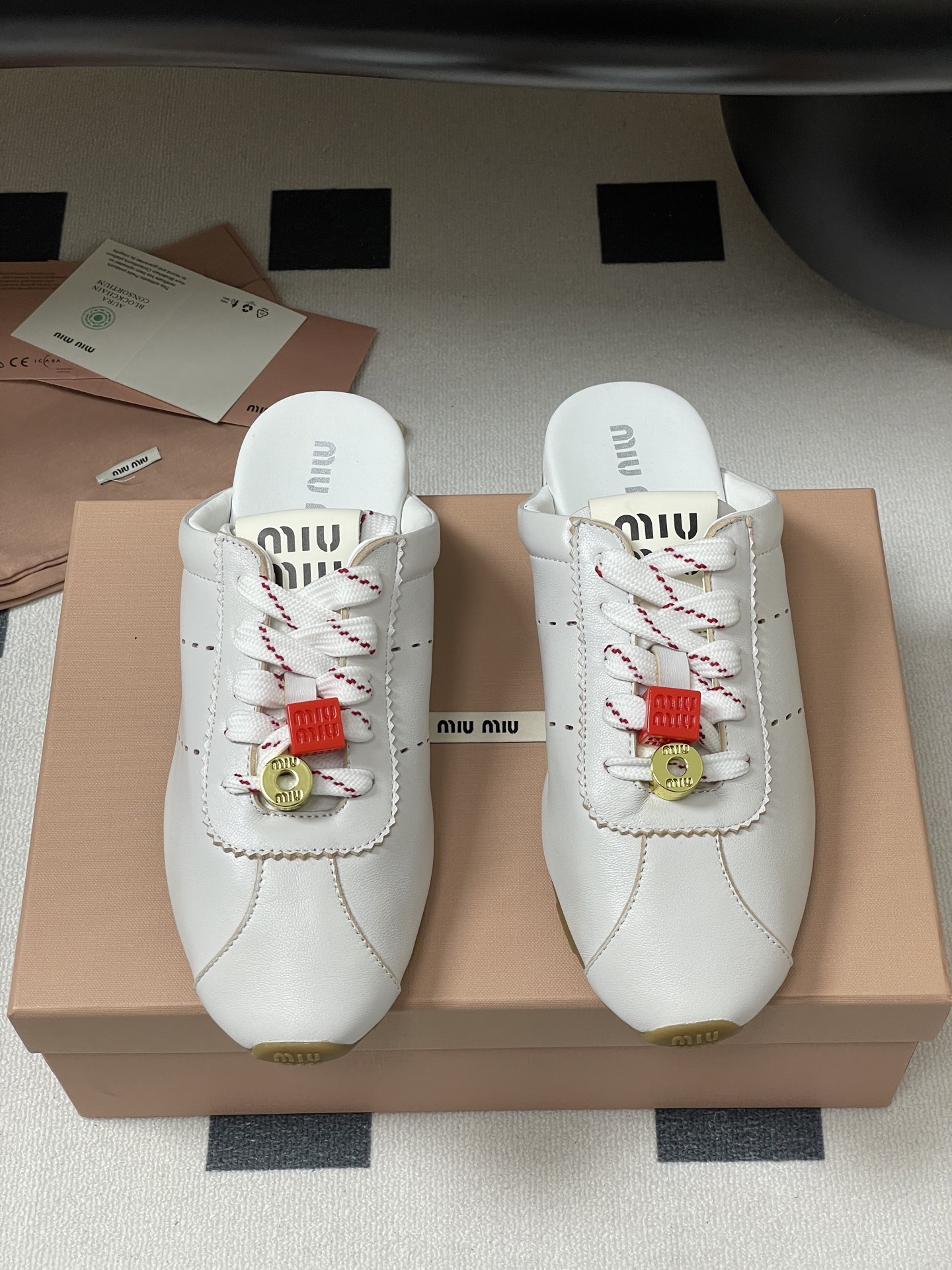 Miumiu Sneaker(EU35-41)