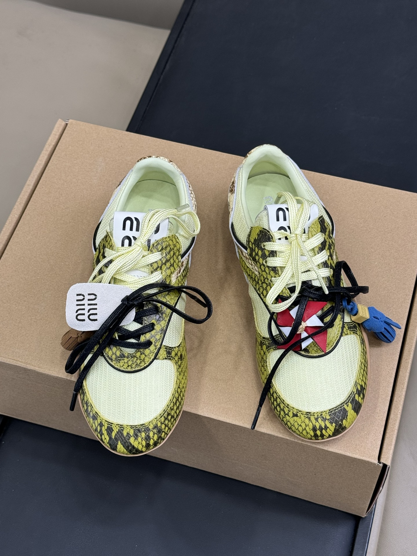 Miumiu Sneaker(EU35-41)