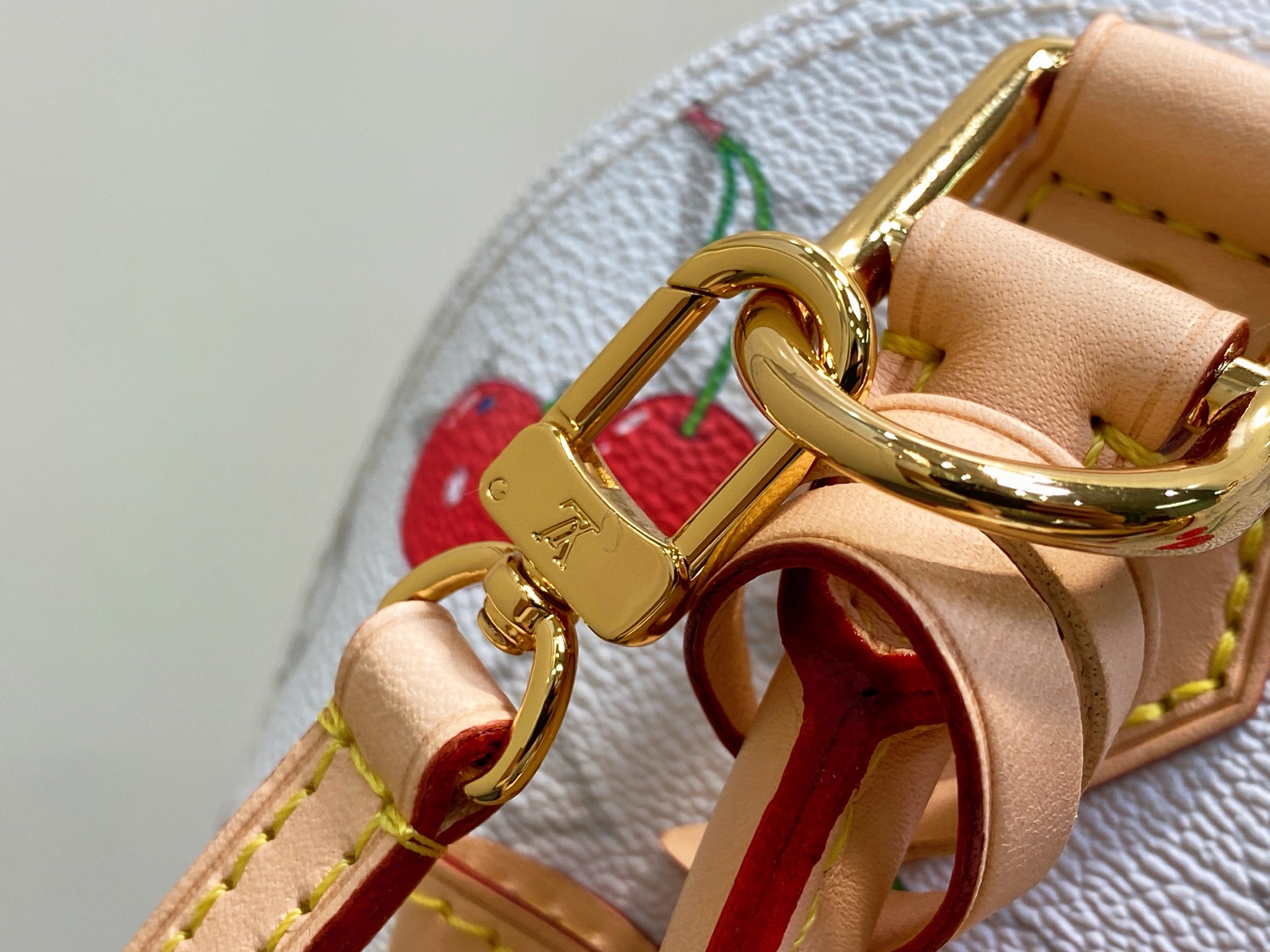 LV Alma bb(23.5 x 17.5 x 11.5)