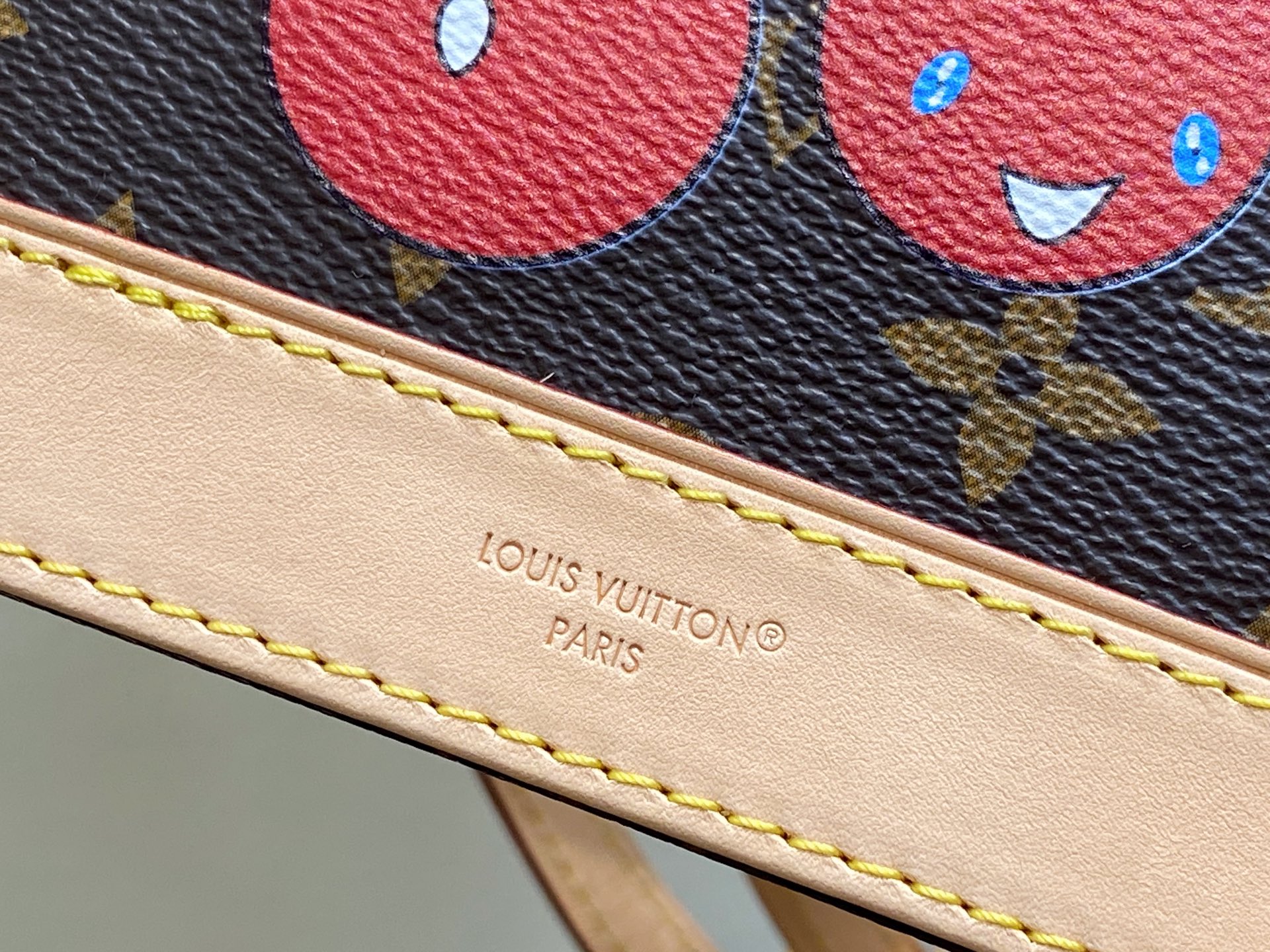 LV Alma bb(23.5 x 17.5 x 11.5)