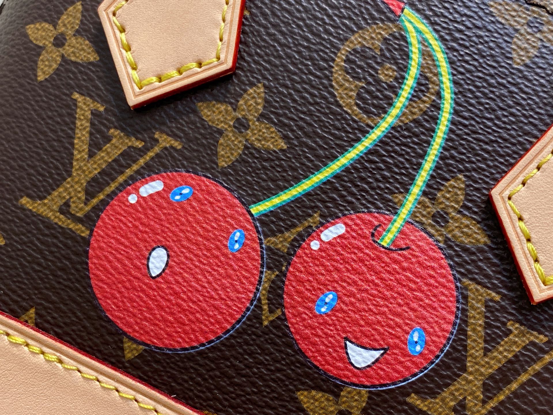 LV Alma bb(23.5 x 17.5 x 11.5)