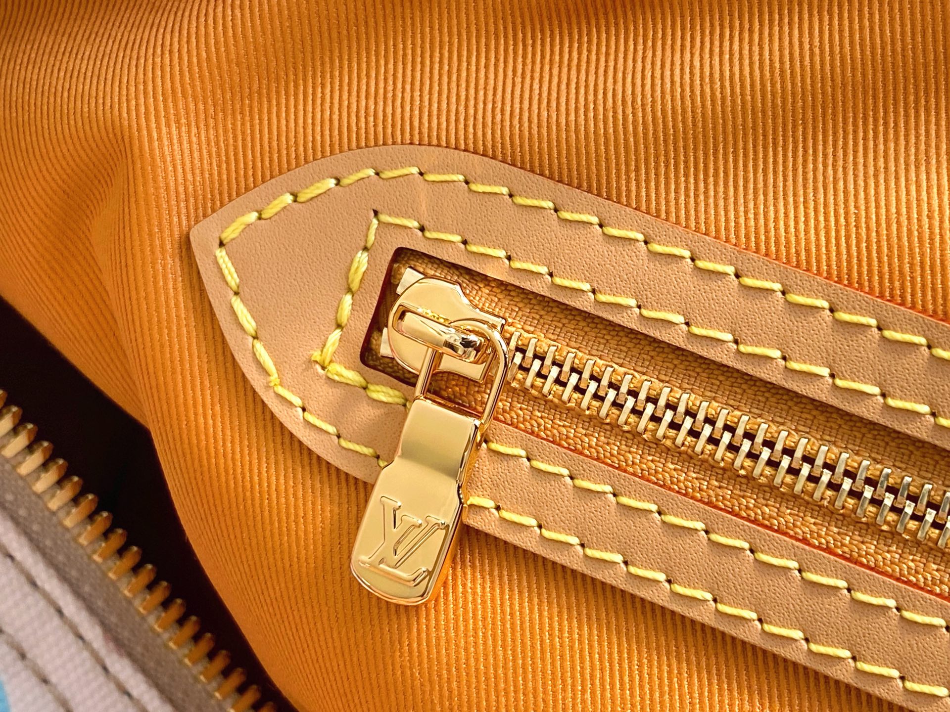 Louis Vuitton KeepallBANDOULIERE 45-45 x 27 x 20CM