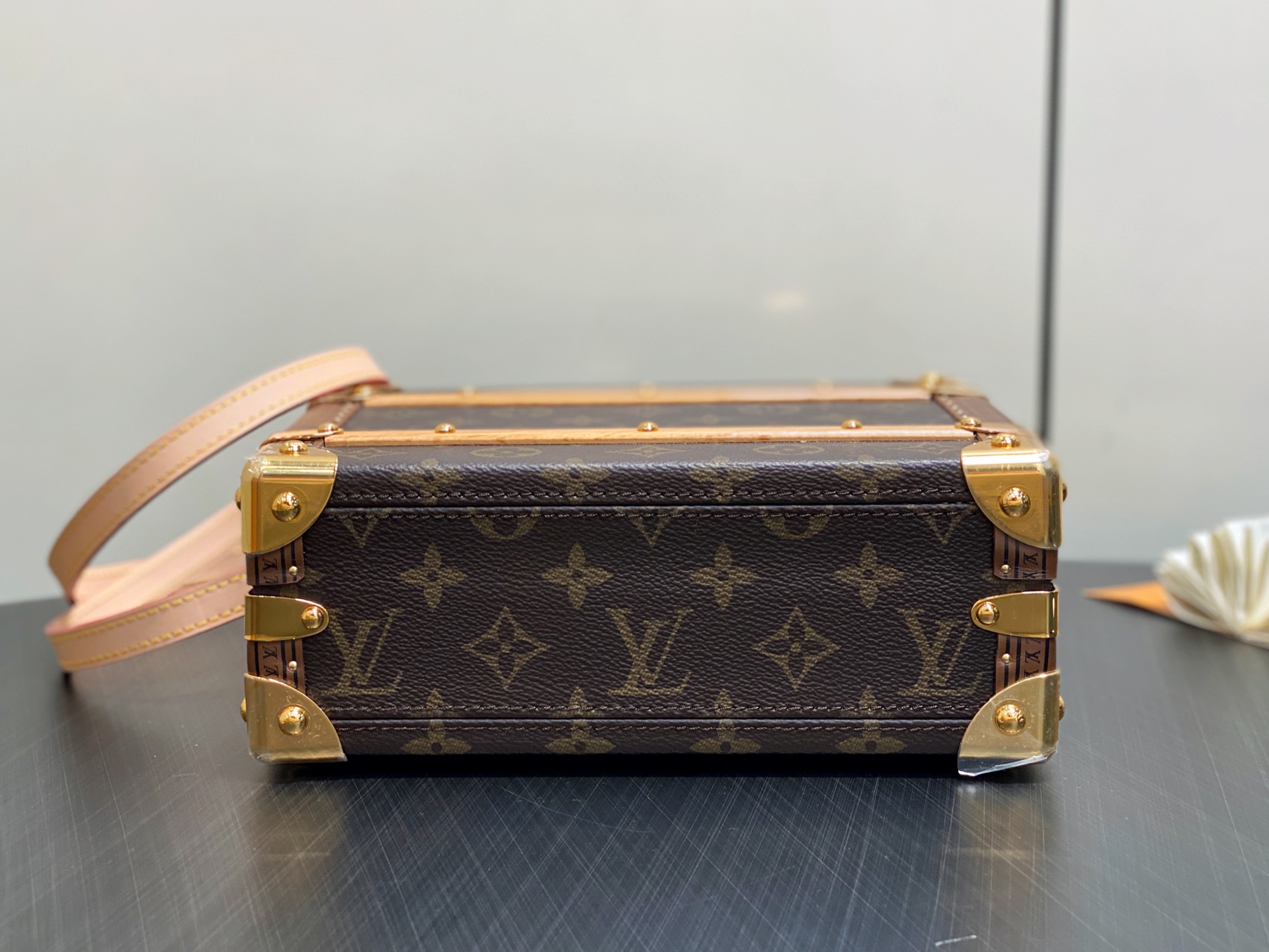 Louis Vuitton Handle Trunk Bag (16.5 x 8 x 24CM)
