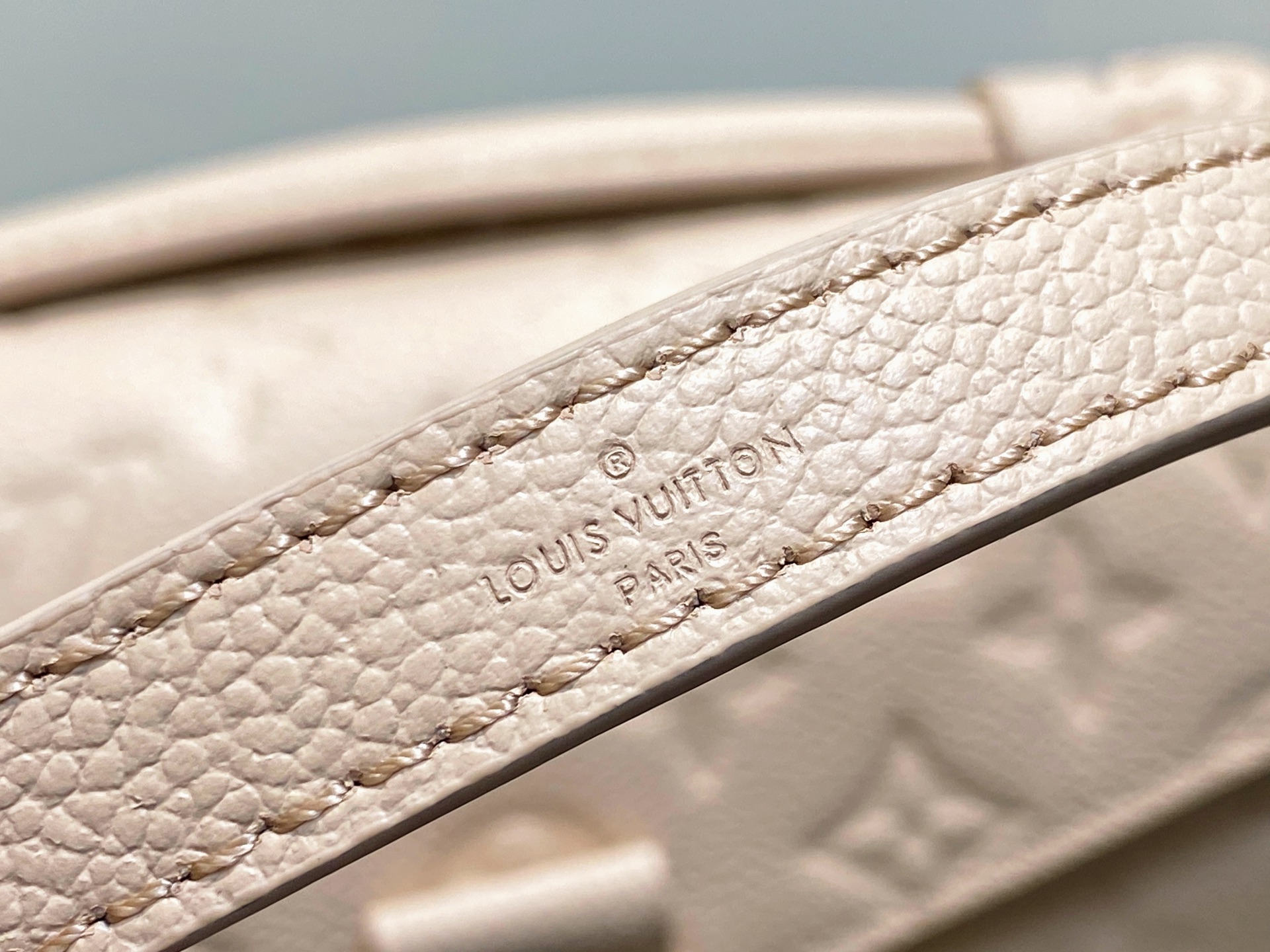 Louis Vuitton East West Métis Bag (29 x 24 x 12 CM)