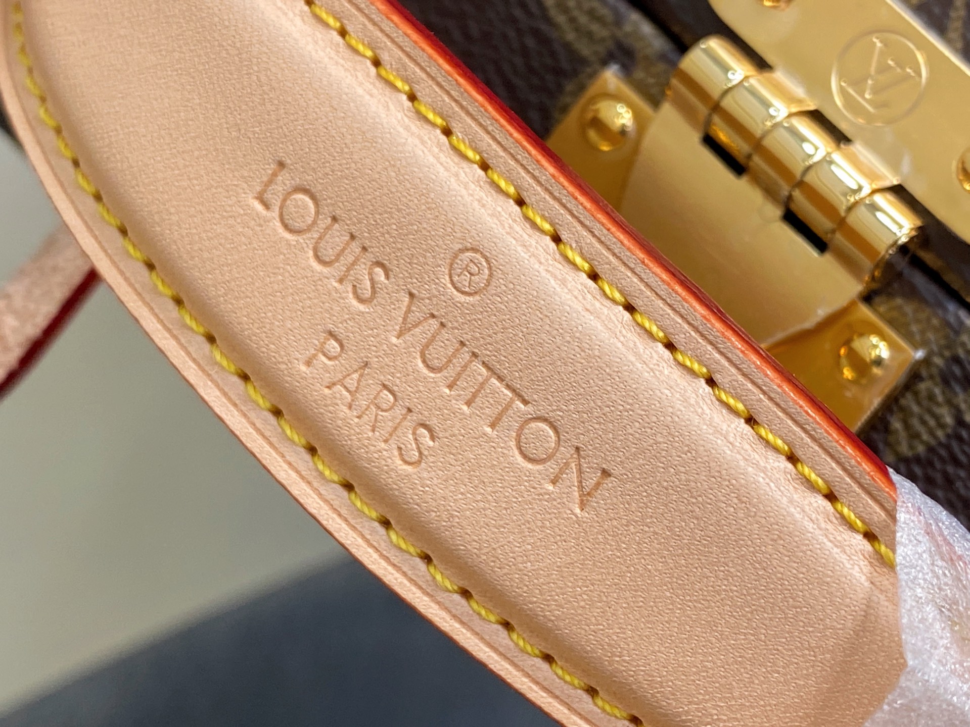 Louis Vuitton Handle Trunk Bag (16.5 x 8 x 24CM)