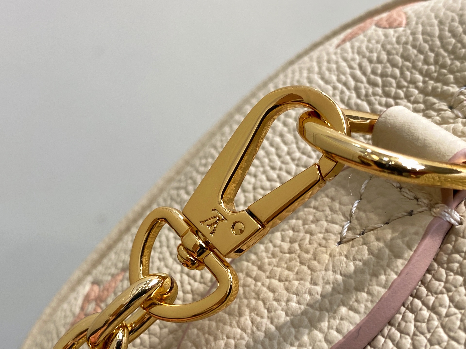 LV Speedy Bandoulière 20(13.5 x 12 x 20.5CM)