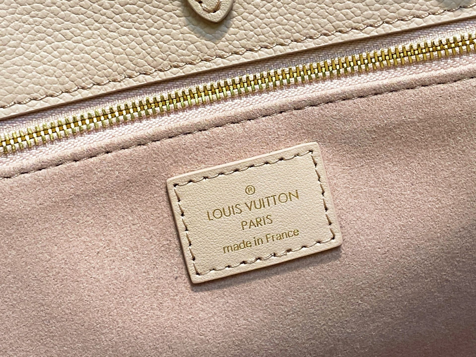 Louis Vuitton Onthego MM-35 x 27 x 14CM