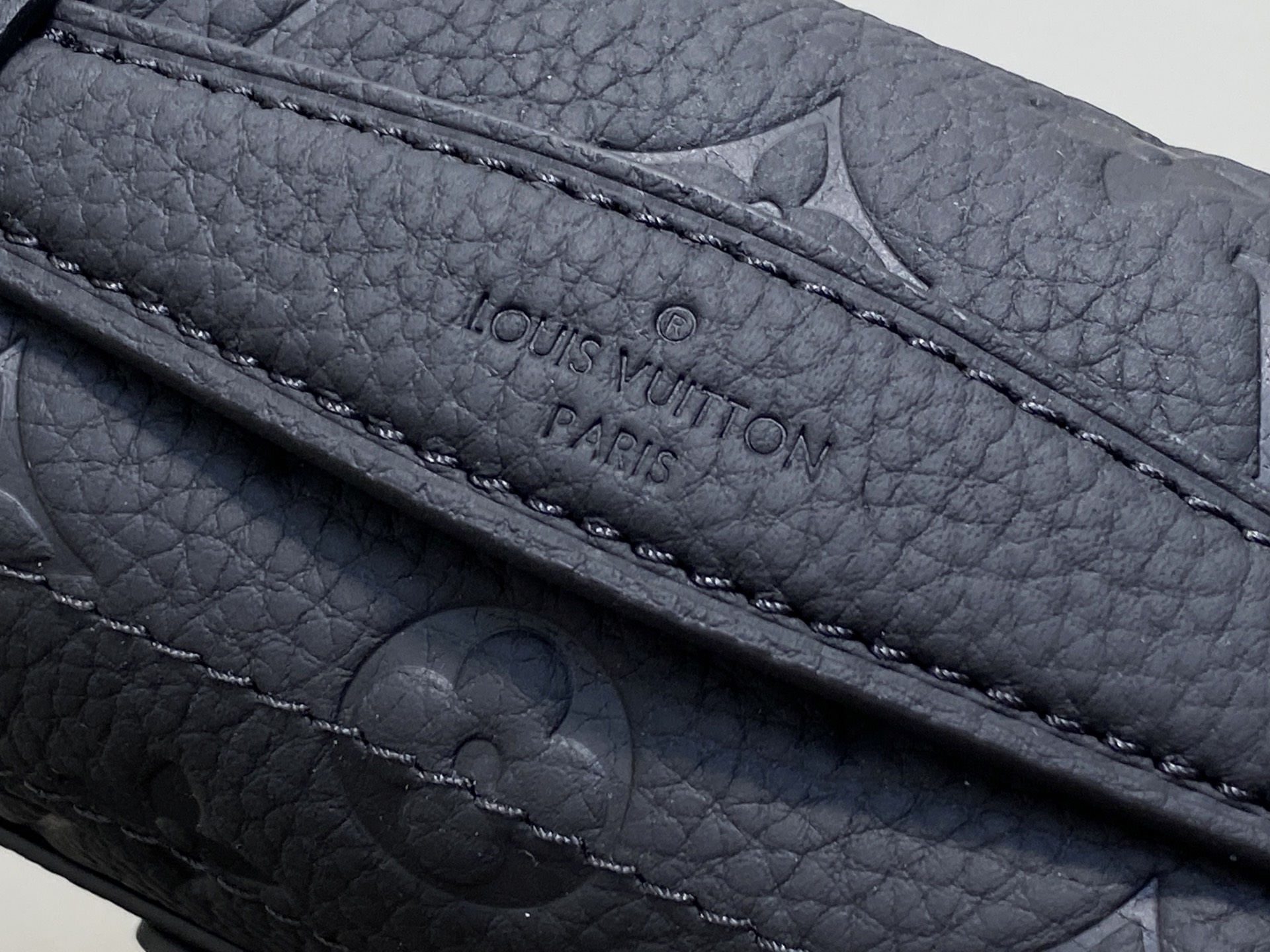 Louis Vuitton Soul Trunk Bag (19x15x7CM)