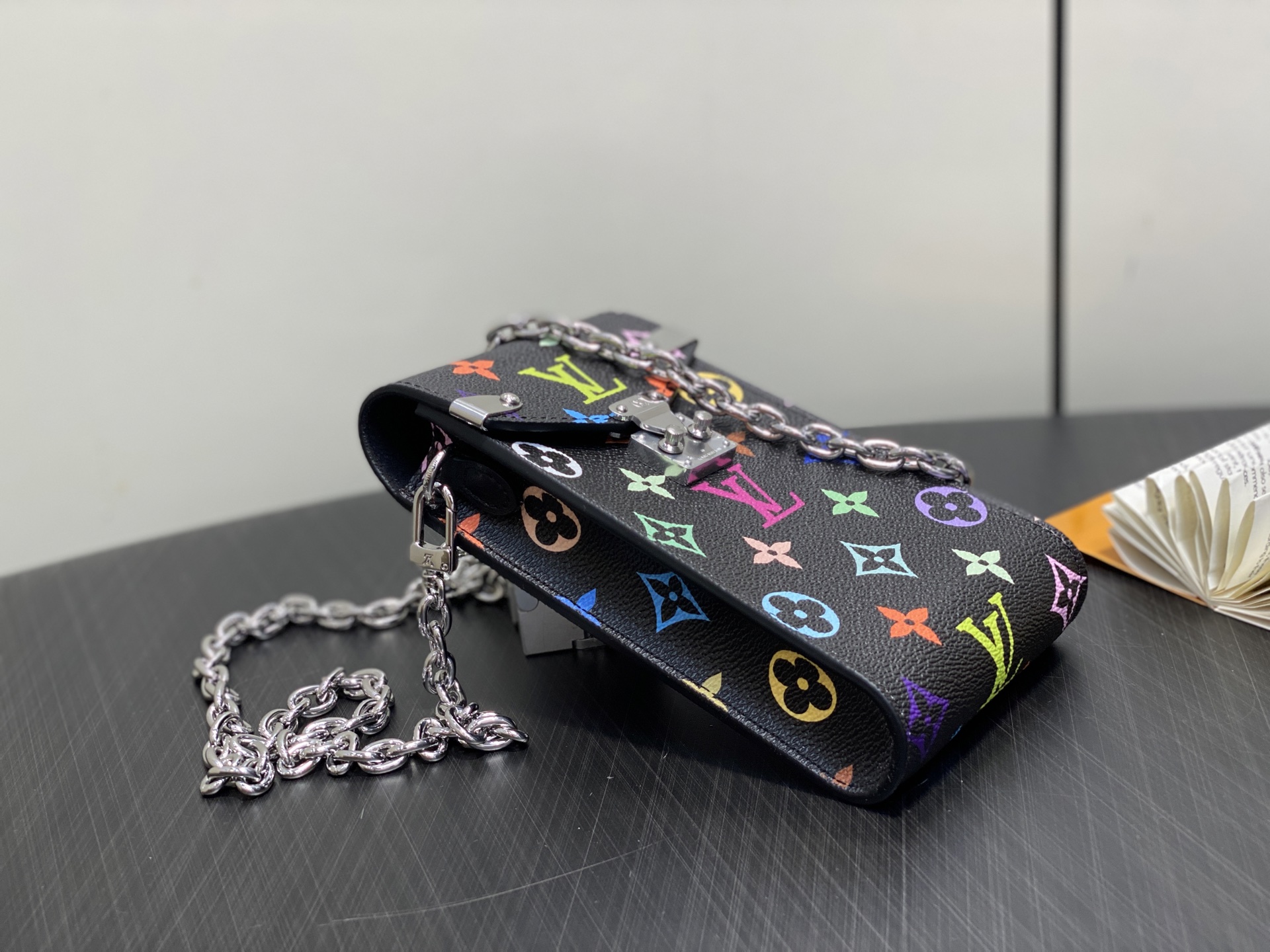 Louis Vuitton Métis Bag(17.5 x 4 x 10.4CM)