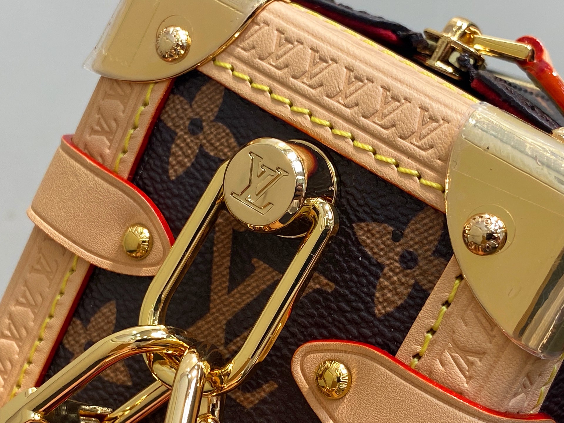 Louis Vuitton x TM Side Trunk Bag (23.5 x 16.0 x 8.5CM)