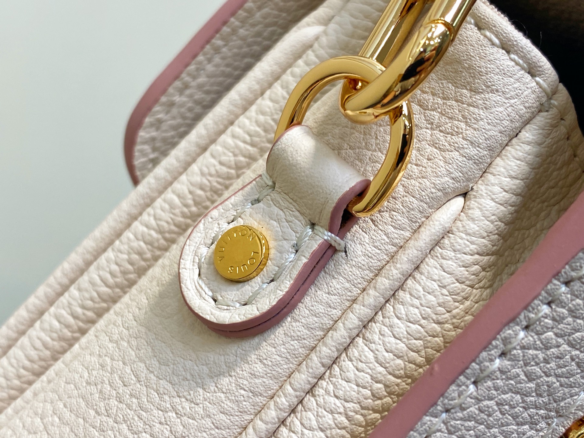 Louis Vuitton Pochette Métis MM( 25*20*7CM)