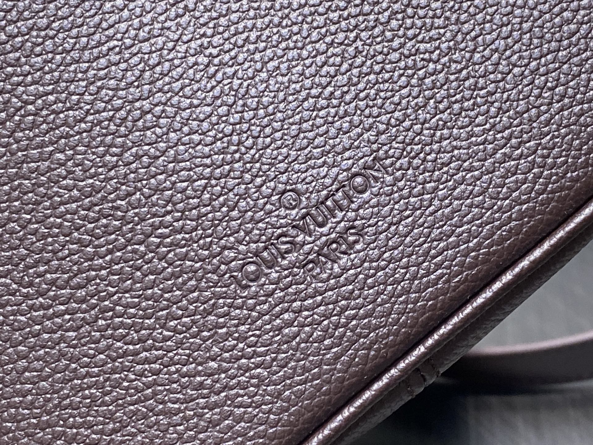 Louis Vuitton Speedy Bandoulière 25(15 x 11 x 25CM)