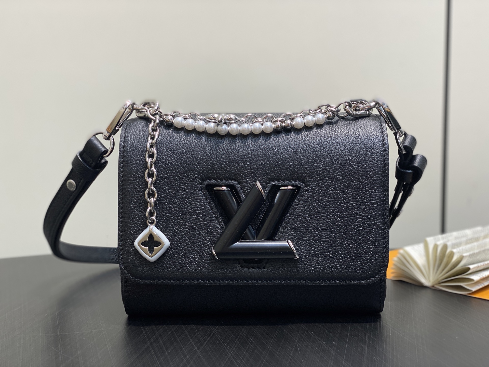 Louis Vuitton Twist Slim Bag (15 x 7 x 19CM)