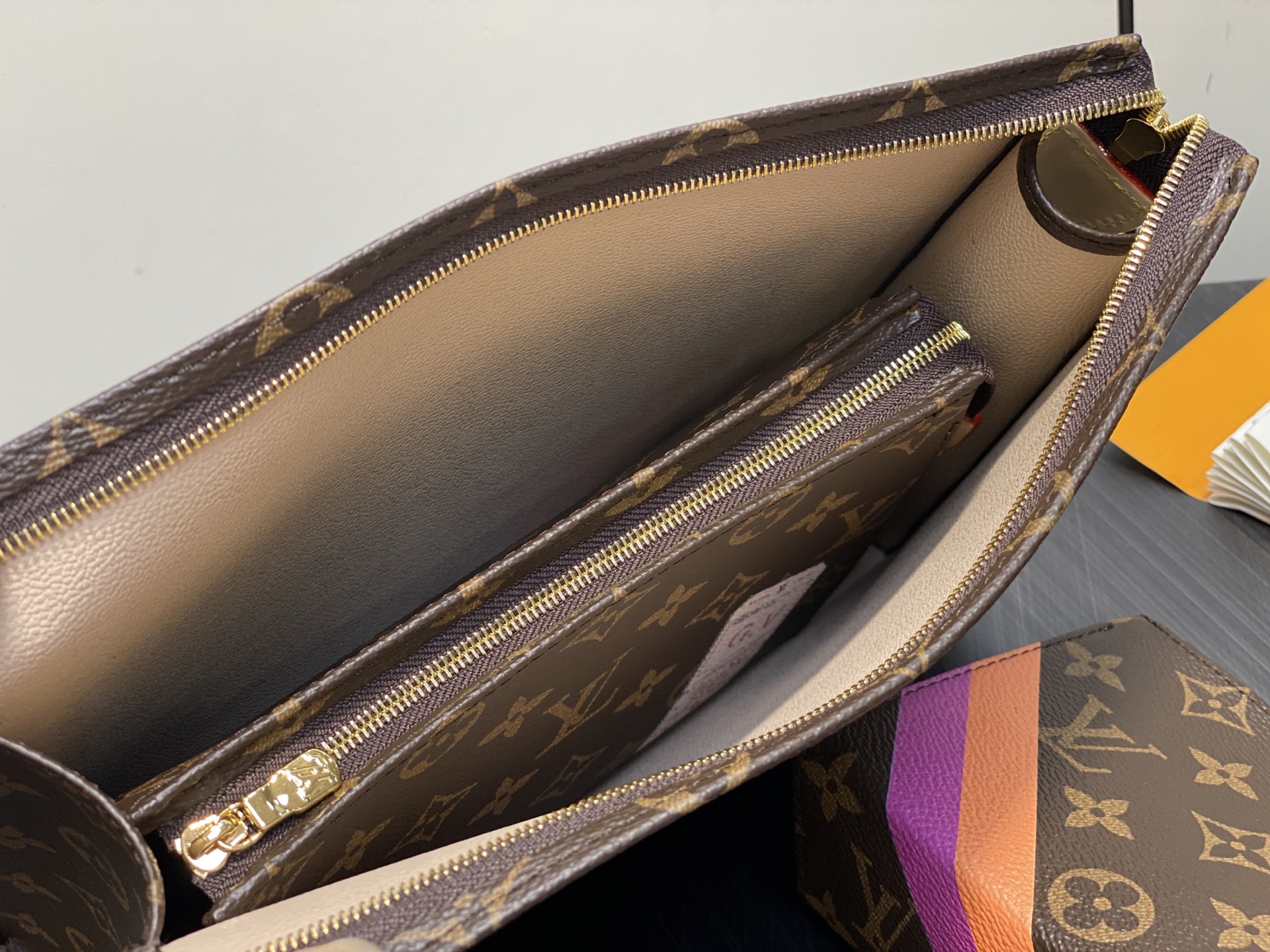 Louis Vuitton Trio Mon Monogram Pouch(20 x 5.5 x 25CM)