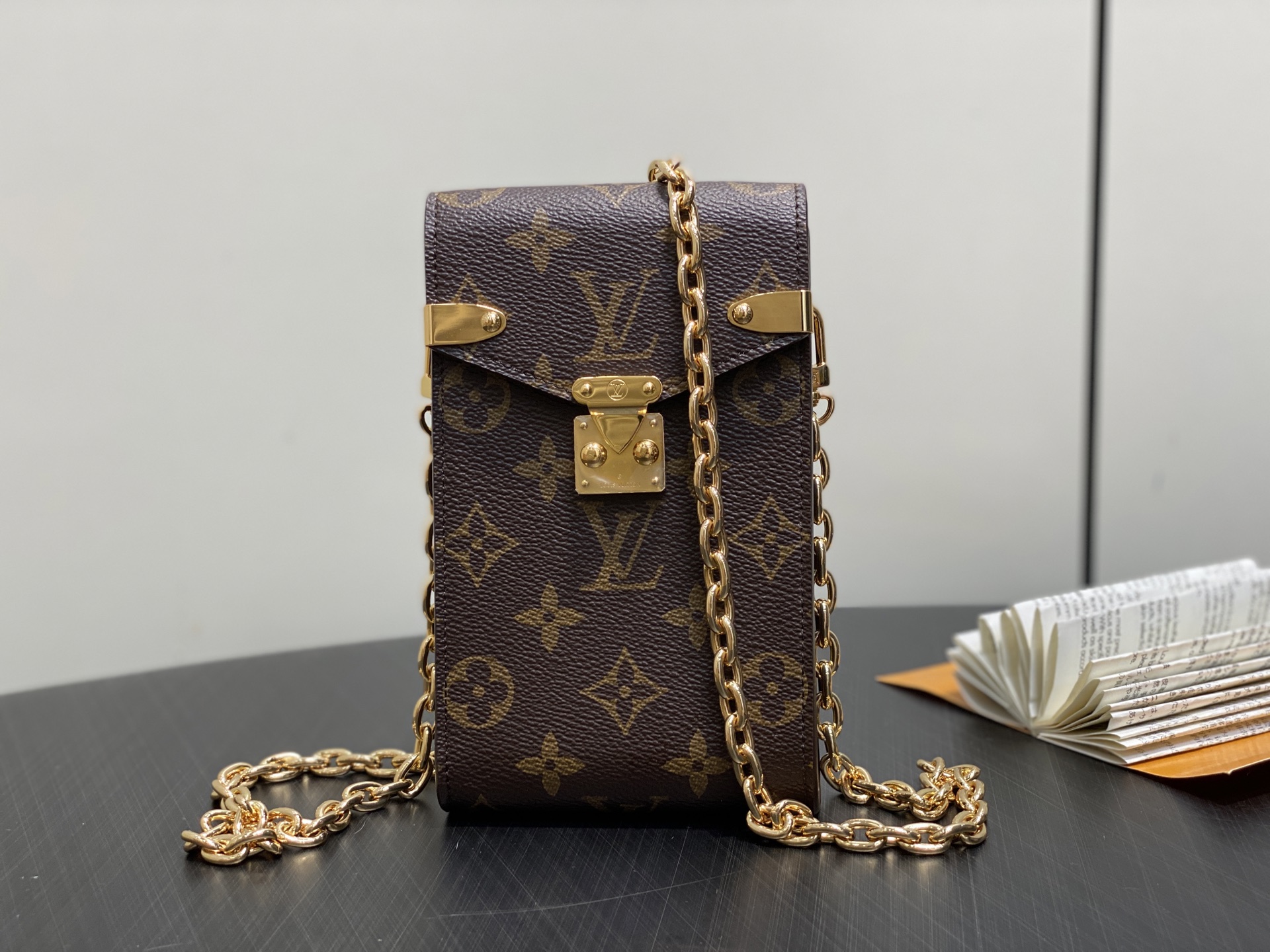 Louis Vuitton Métis Bag(17.5 x 4 x 10.4CM)