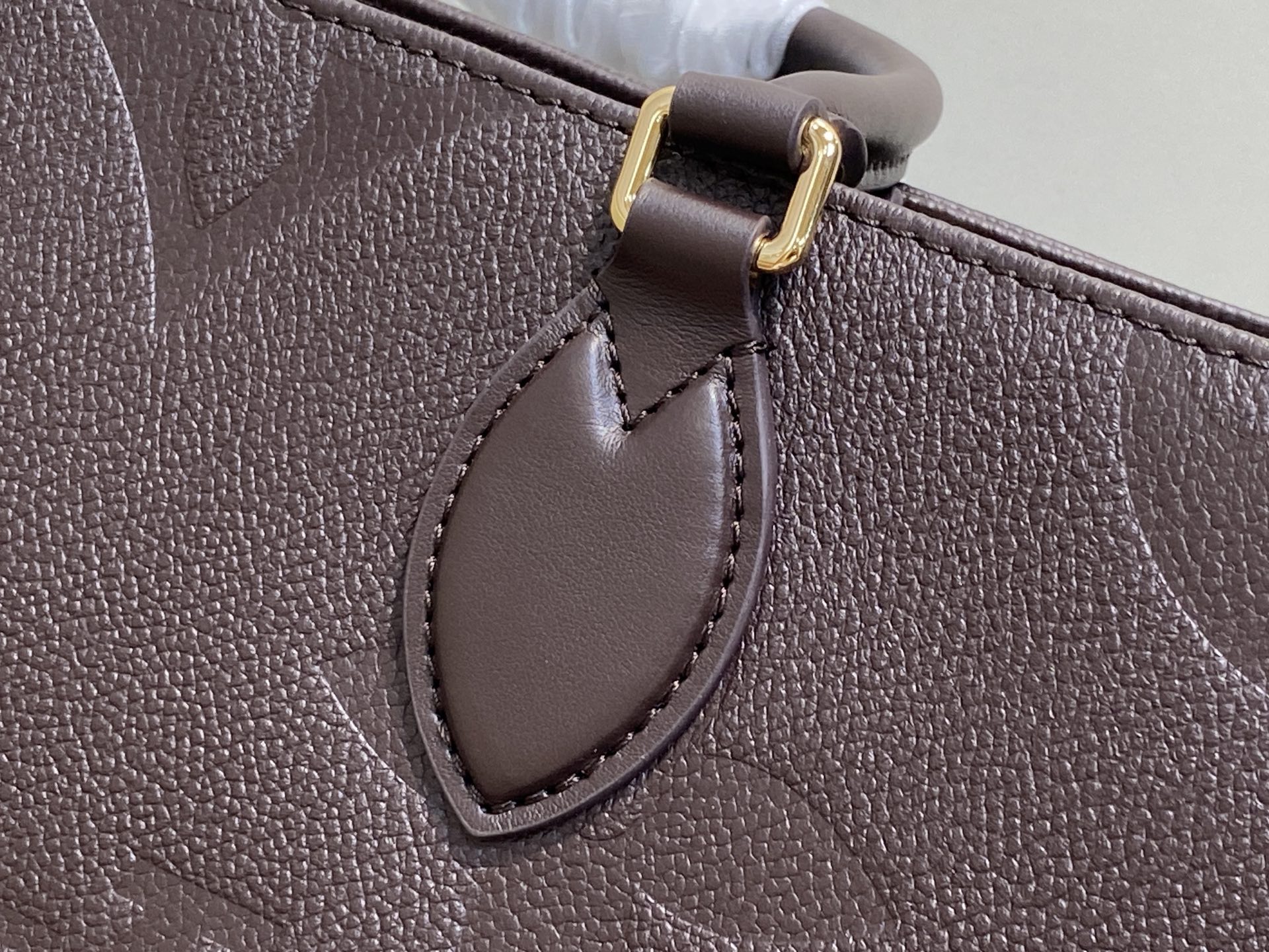 Louis Vuitton Onthego MM-35 x 27 x 14CM