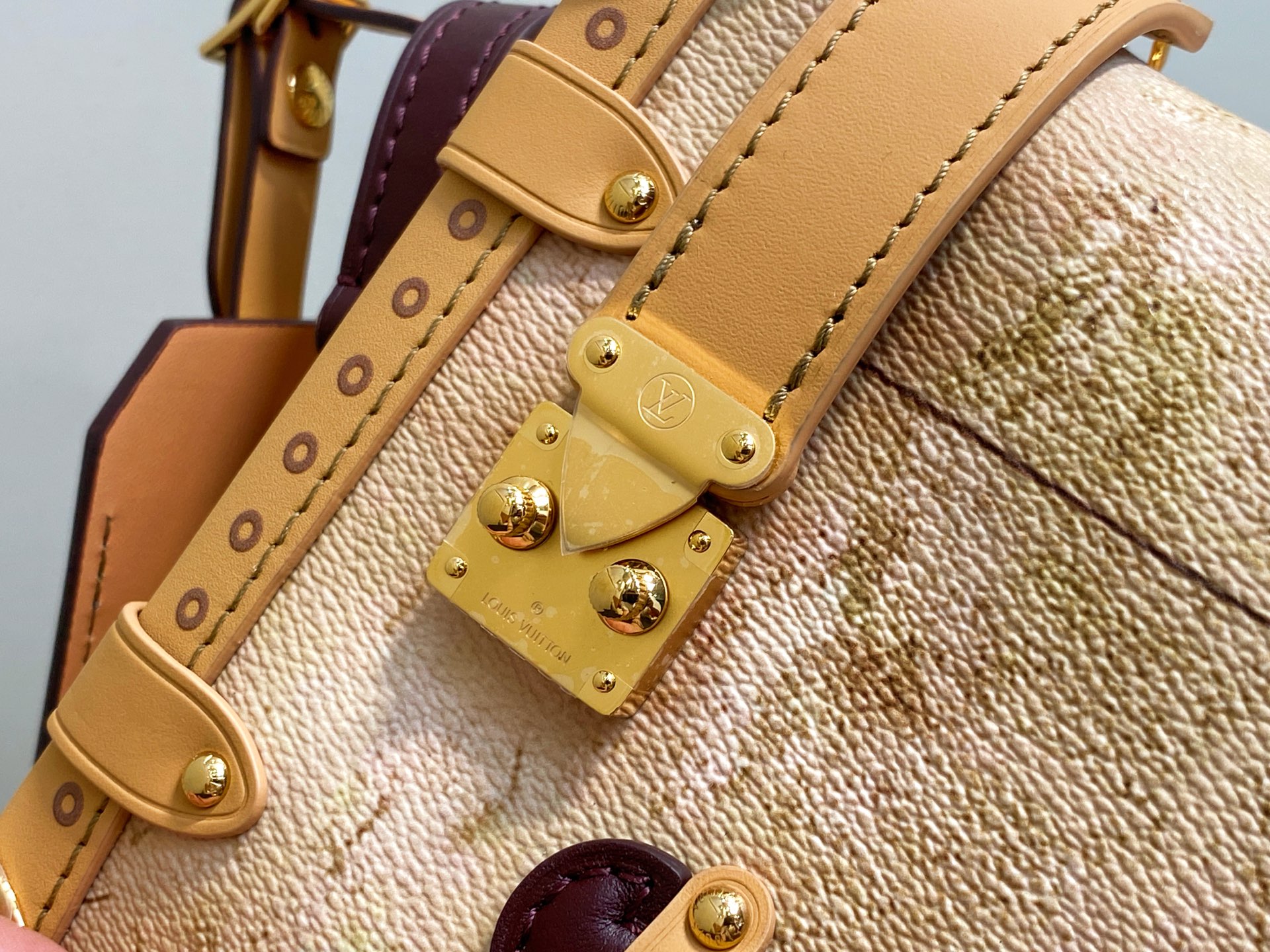 Louis Vuitton Side Trunk Bag (23.5 x 16.0 x 8.5CM)