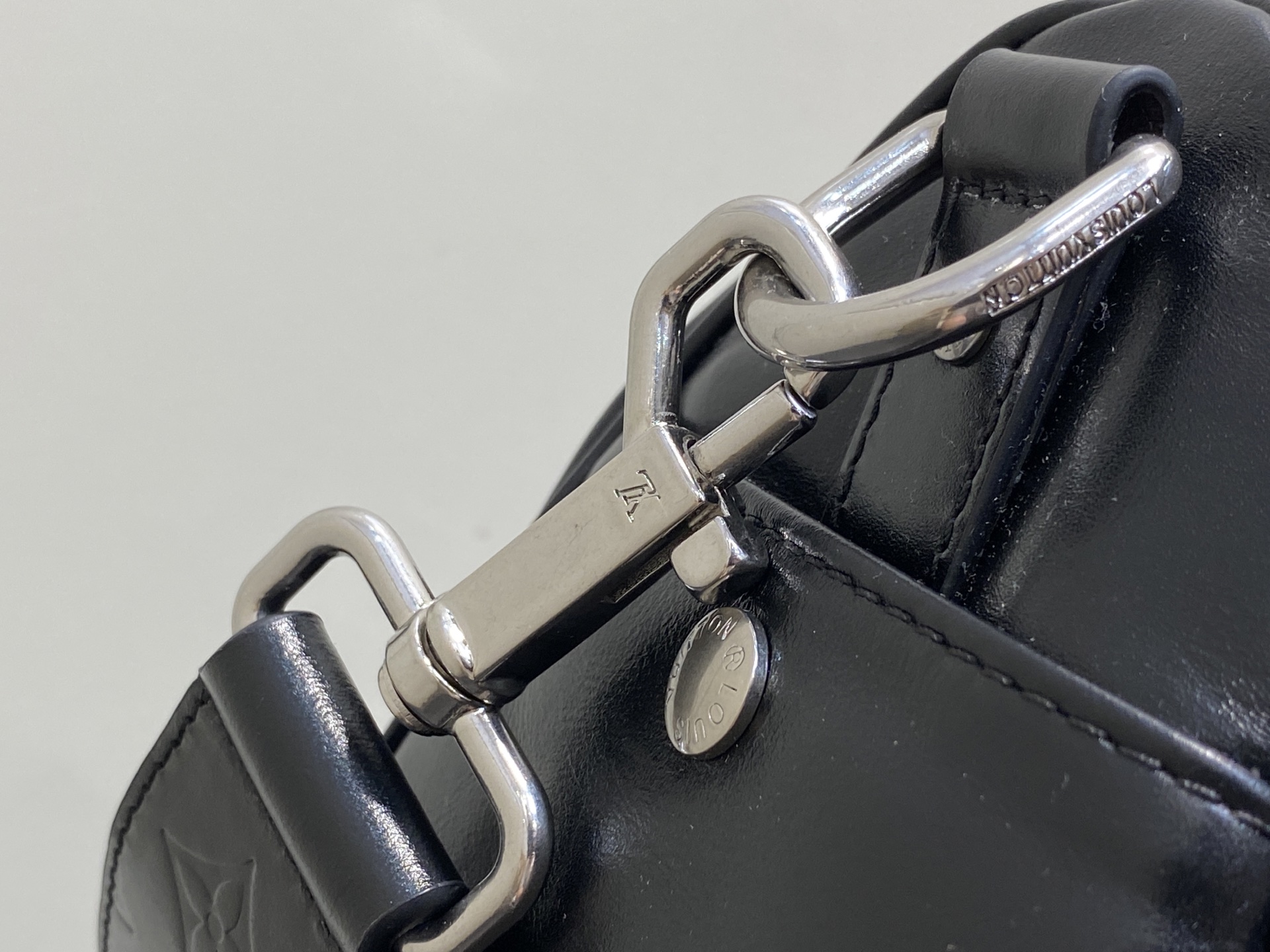 Louis Vuitton Keepall Bandoulière 25 (15 x 11 x 25CM)