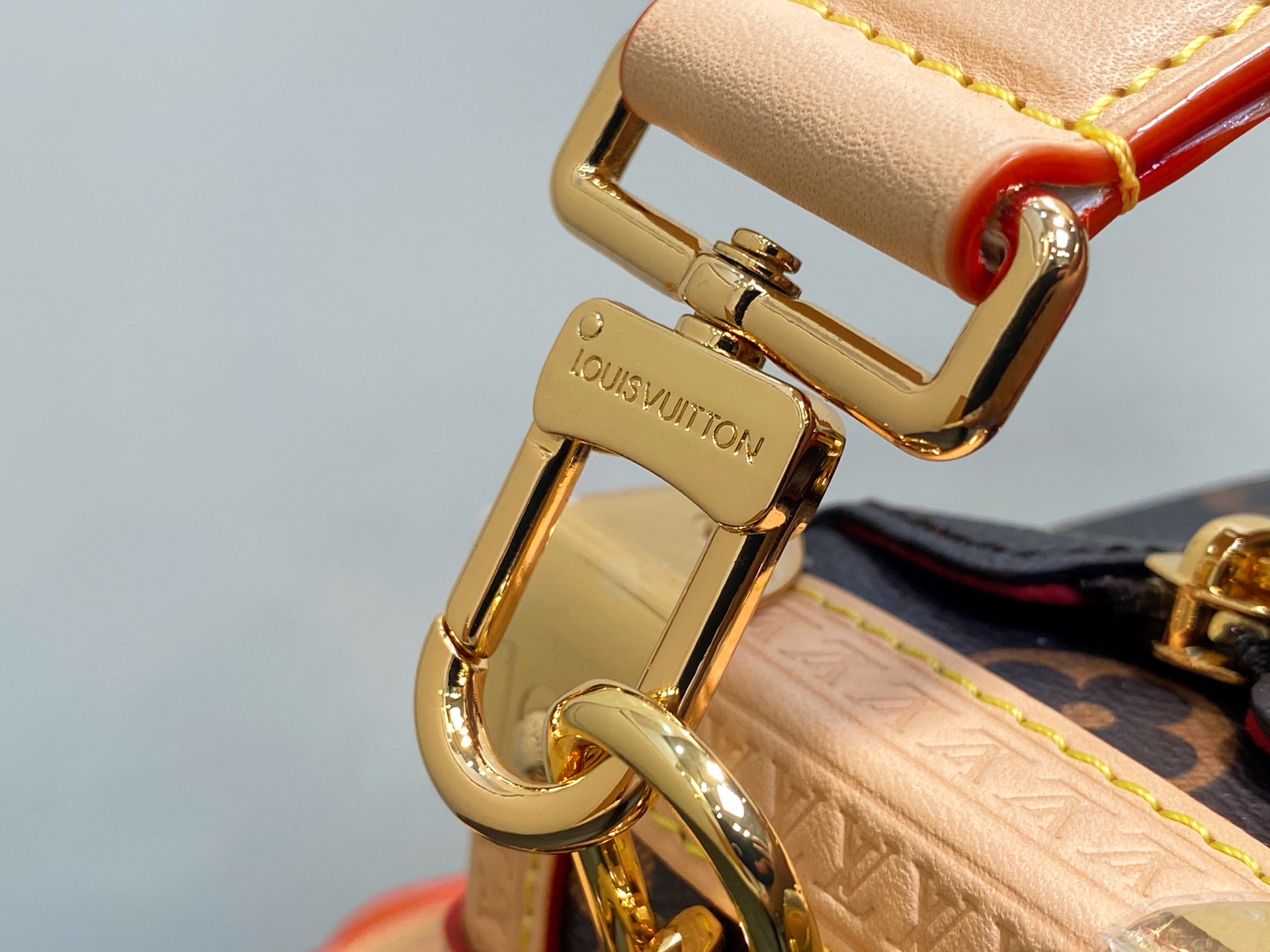 Louis Vuitton x TM Side Trunk Bag (23.5 x 16.0 x 8.5CM)