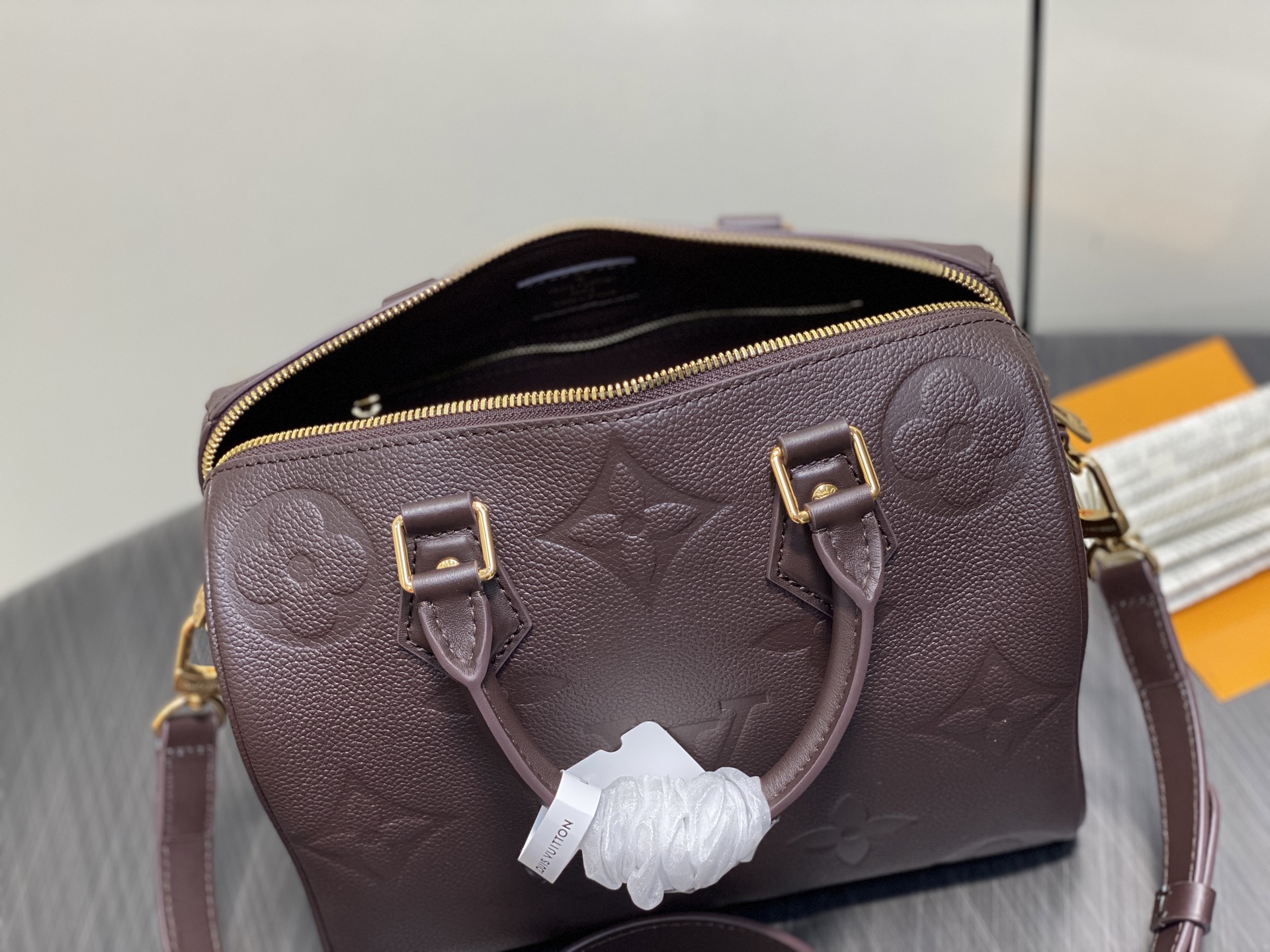 Louis Vuitton Speedy Bandoulière 25(15 x 11 x 25CM)