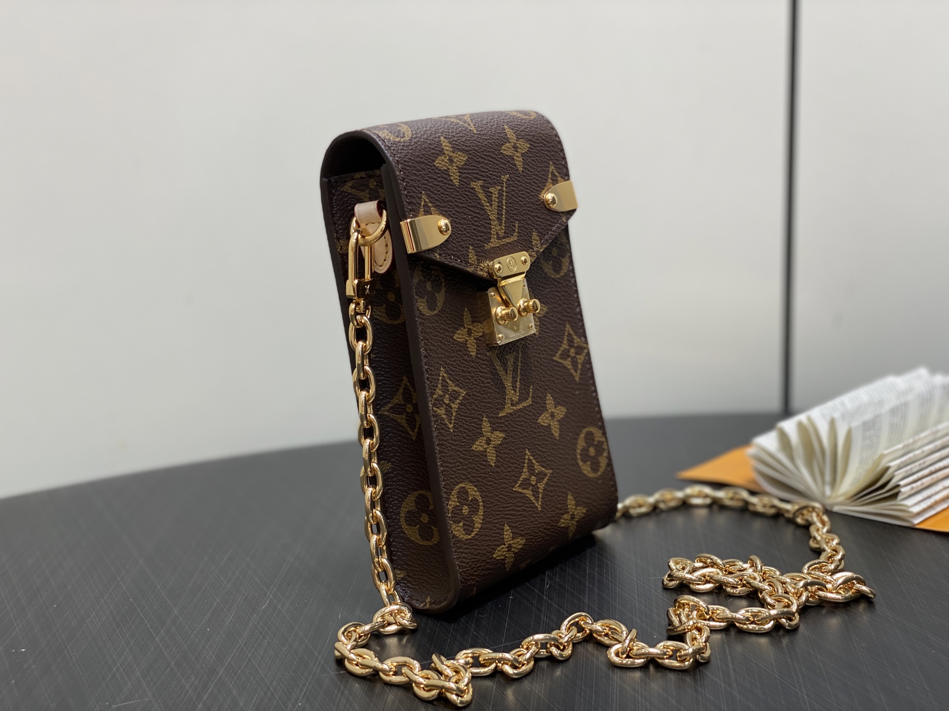 Louis Vuitton Métis Bag(17.5 x 4 x 10.4CM)