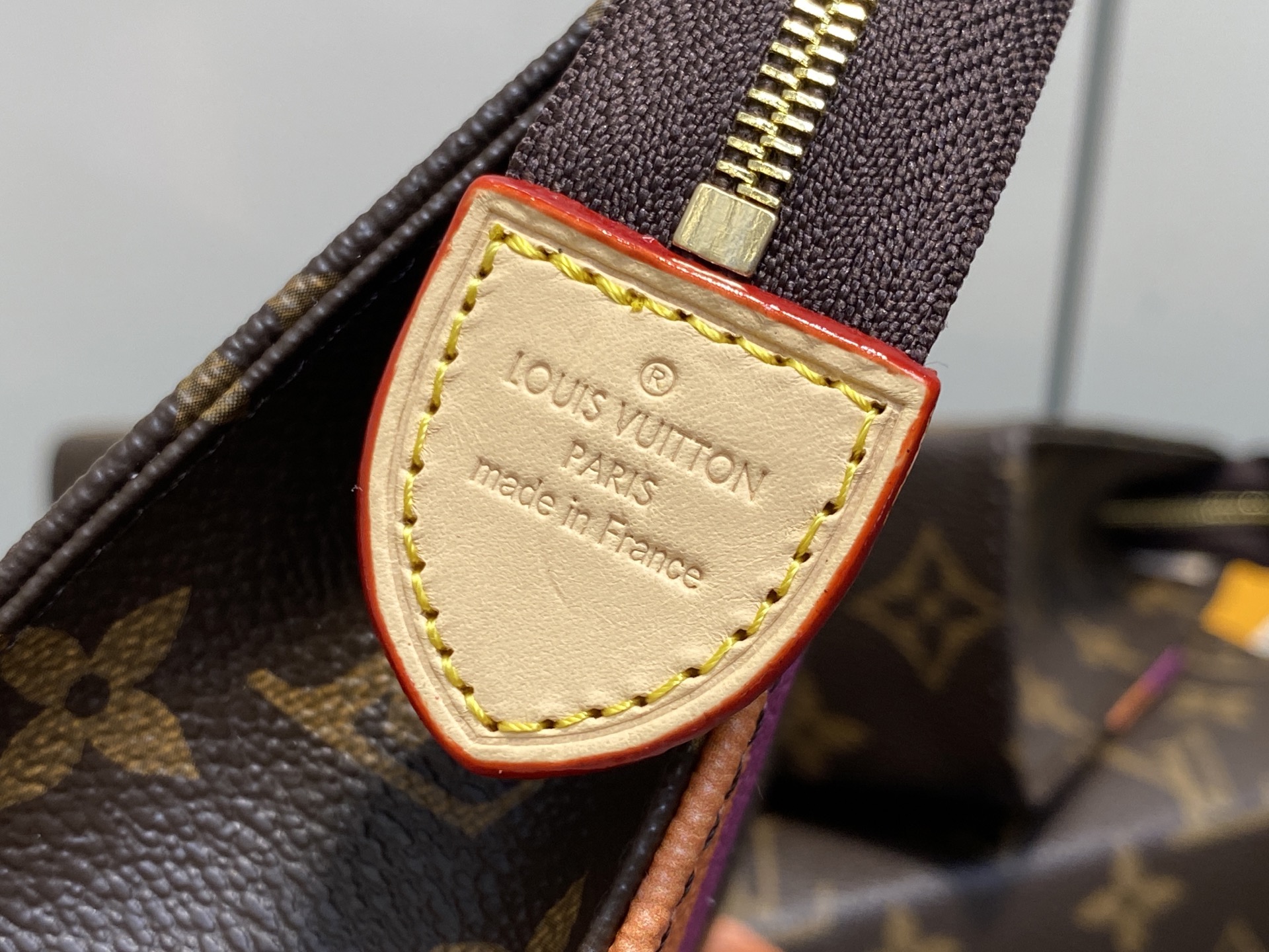 Louis Vuitton Trio Mon Monogram Pouch(20 x 5.5 x 25CM)