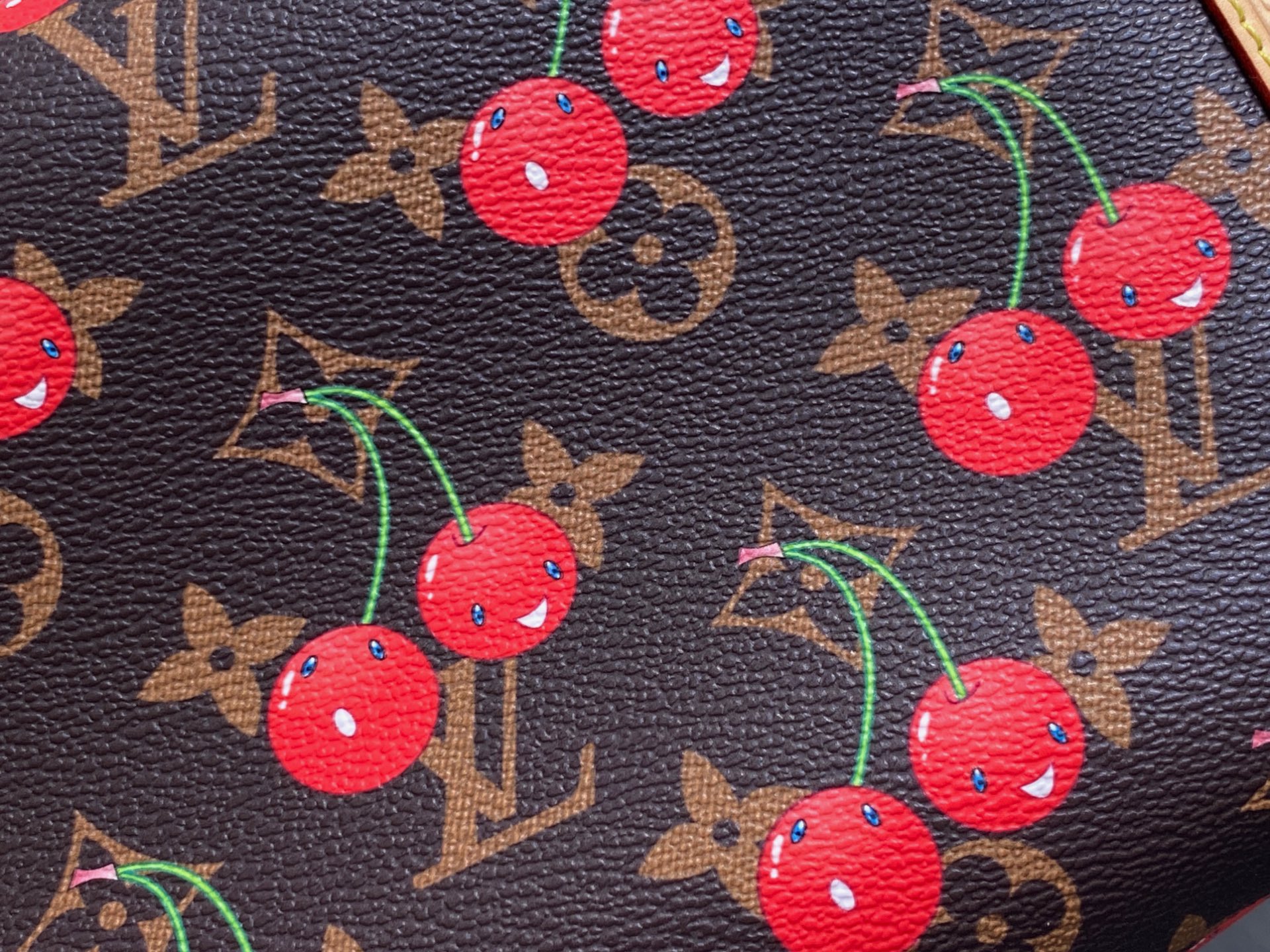 Louis Vuitton x TM Side Trunk Bag (23.5 x 16.0 x 8.5CM)